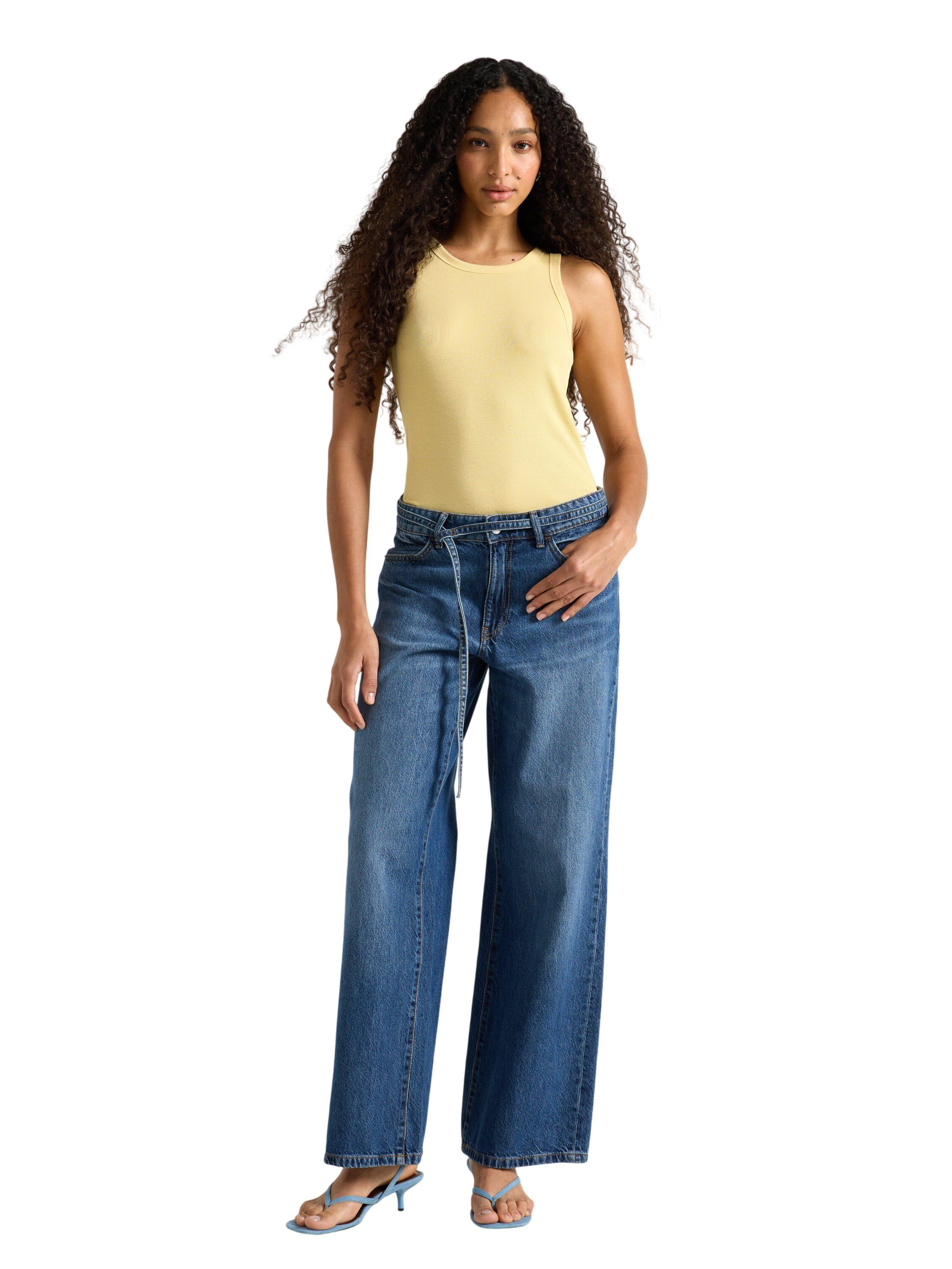 Ribbat linne i mjuk och stretchig b