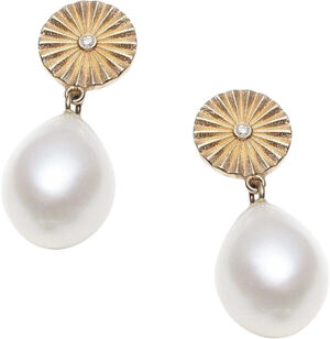 Global Goal #9: Pearl Earrings, VERMEIL (925 Sterling silver gold plat