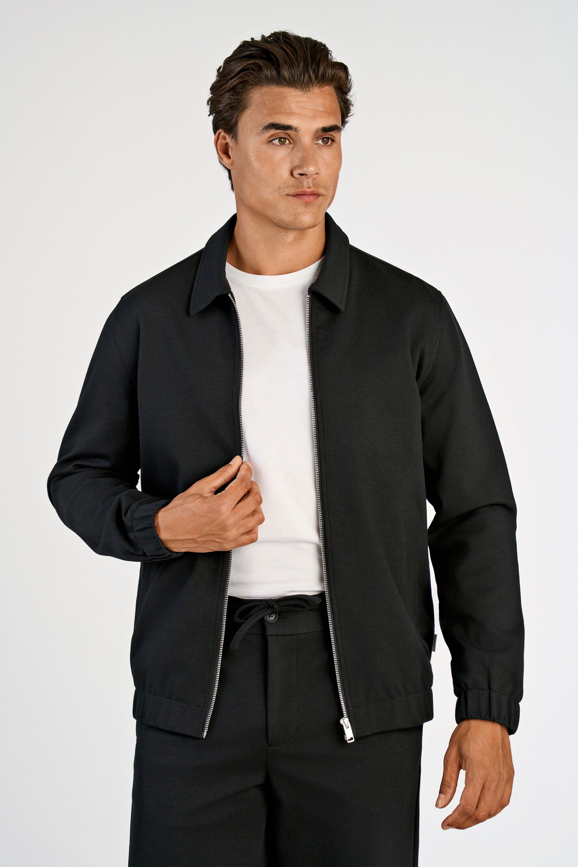 Superflex zip-through jacket