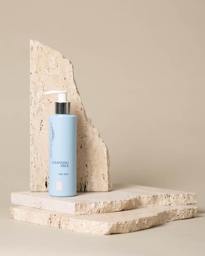 Cleansing milk, dry skin