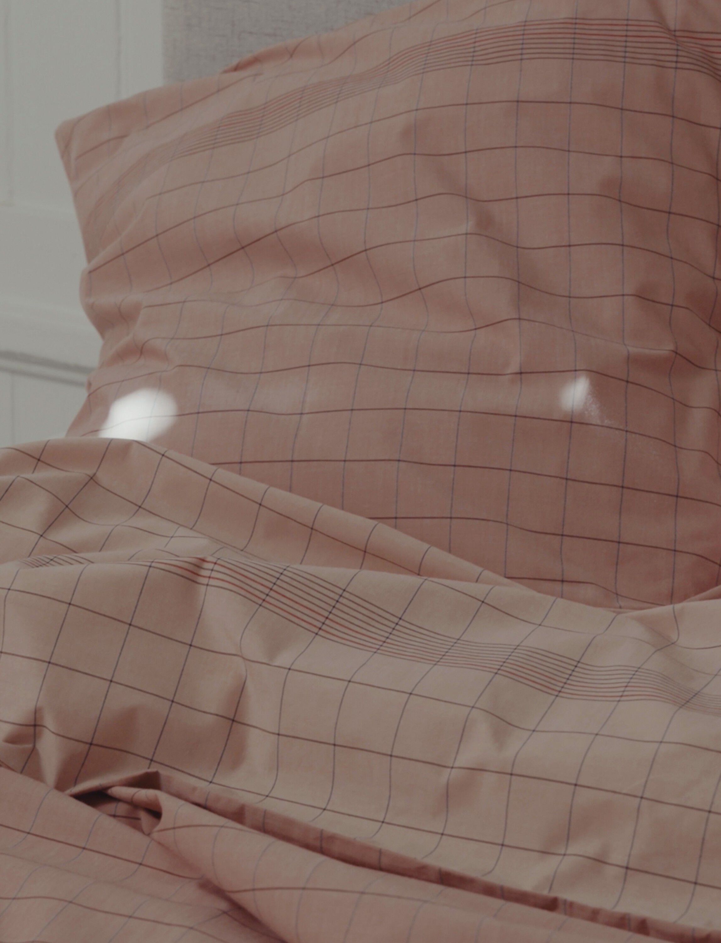 Vibeke Klint senget&oslash;y 140x200 cm/50x70 cm red