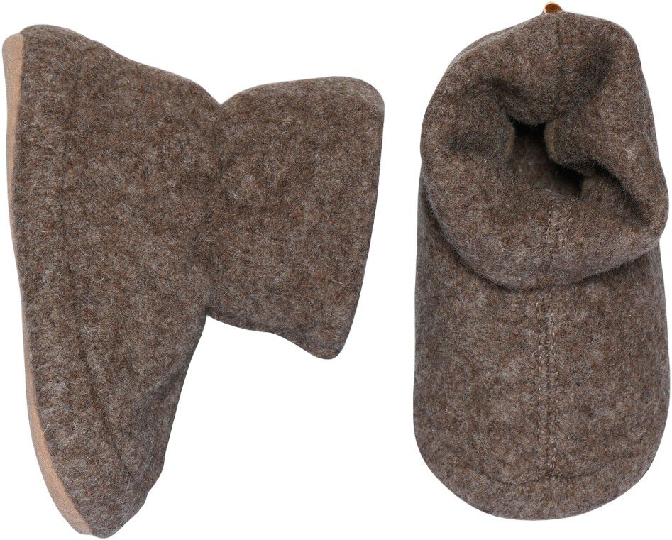 Wolly textile slippers