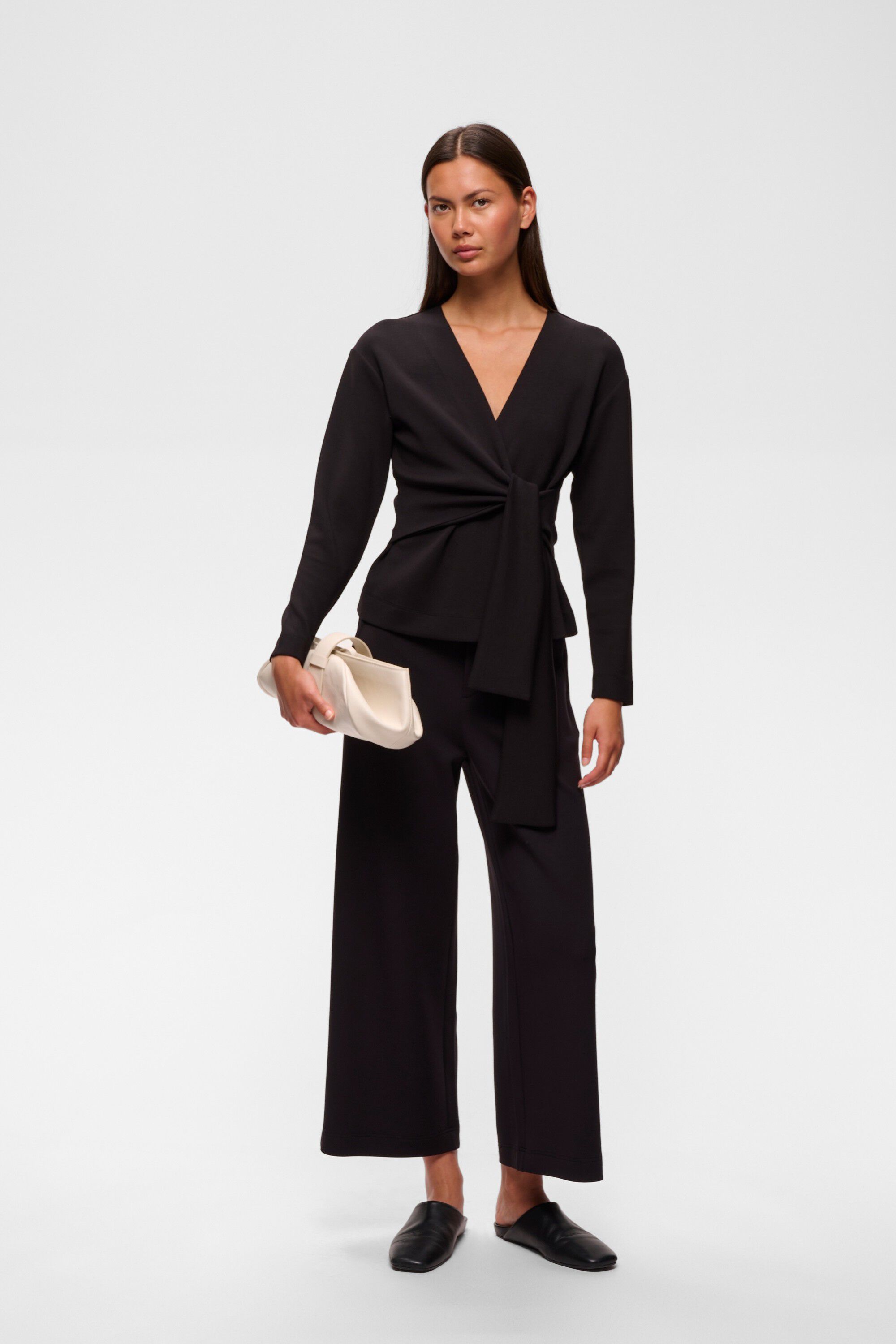 AGGIEIW VINCENT KNOT BLOUSE