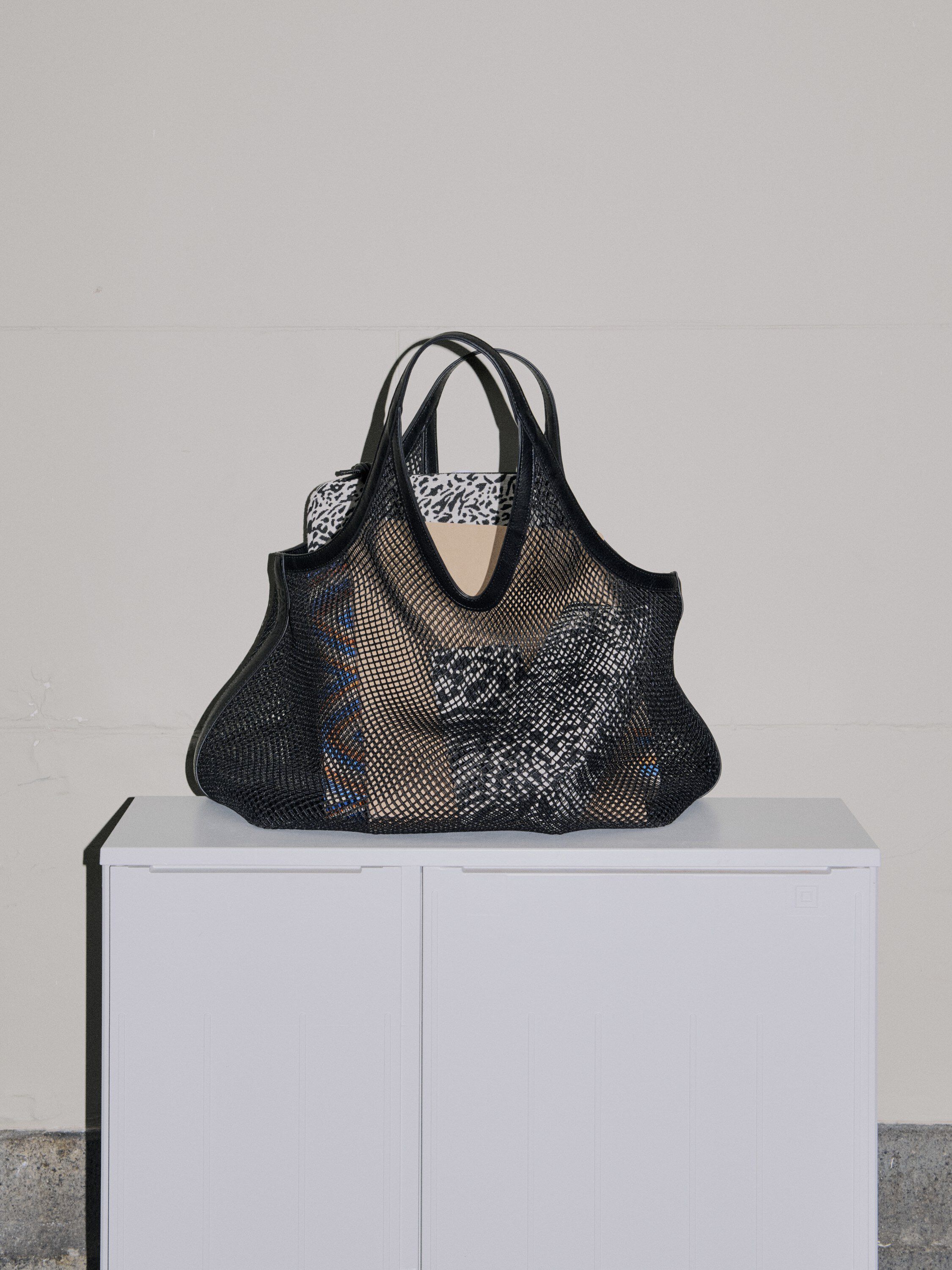 Day Signature Mesh Icon Tote
