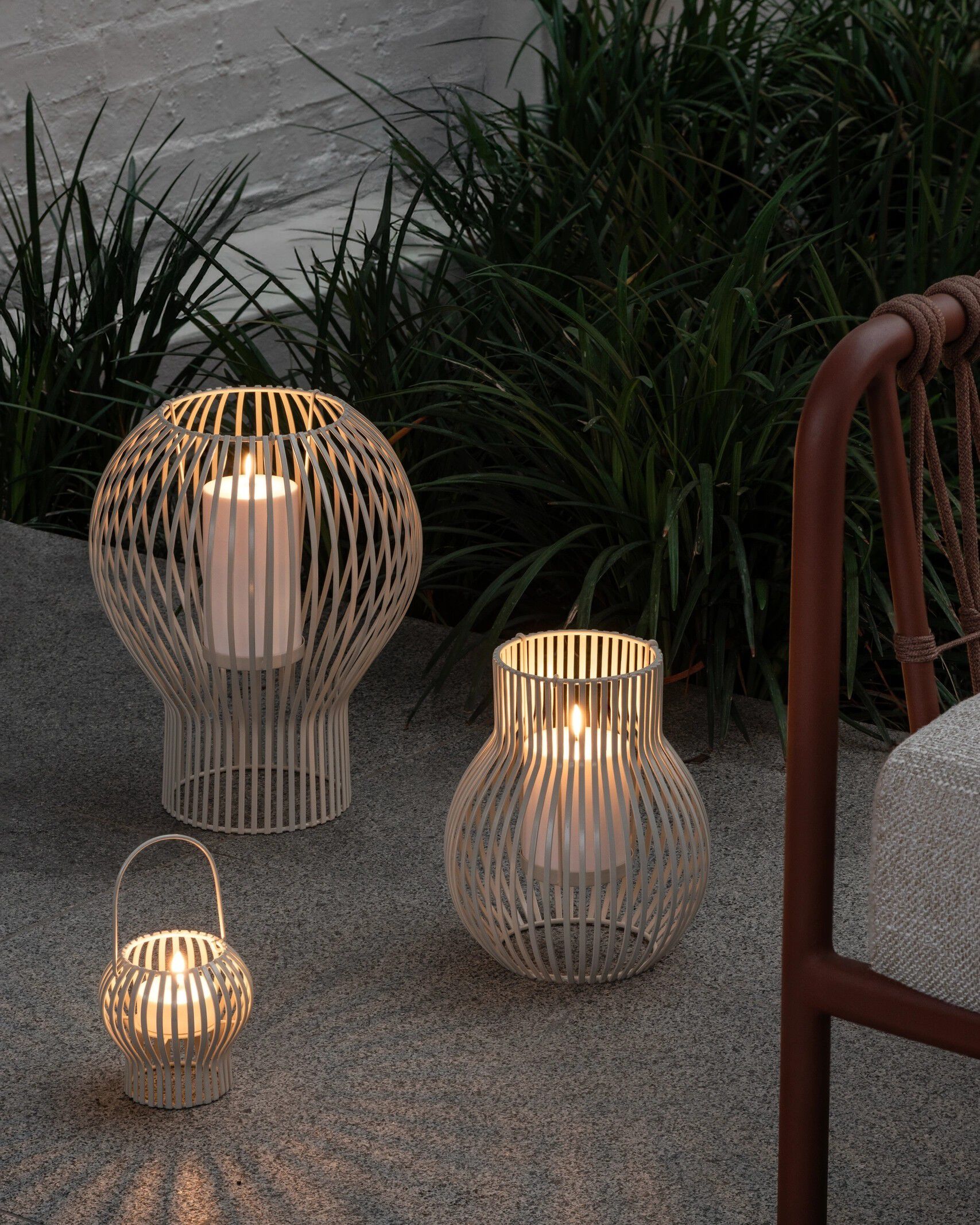 UPSIDE DOWN lantern, outdoor, medium, light grey