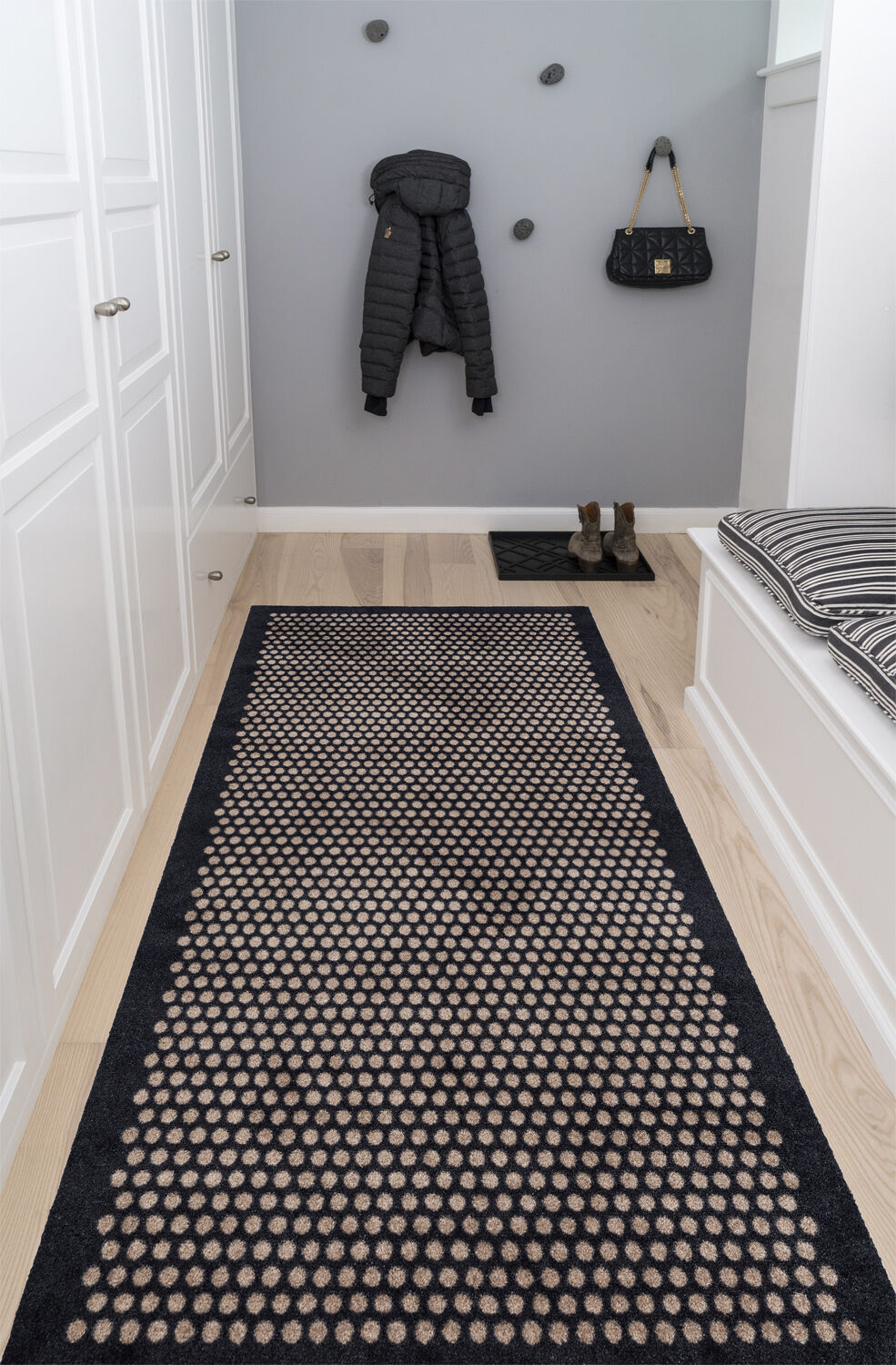 L&oslash;ber 90x200 cm, dot sort/sand