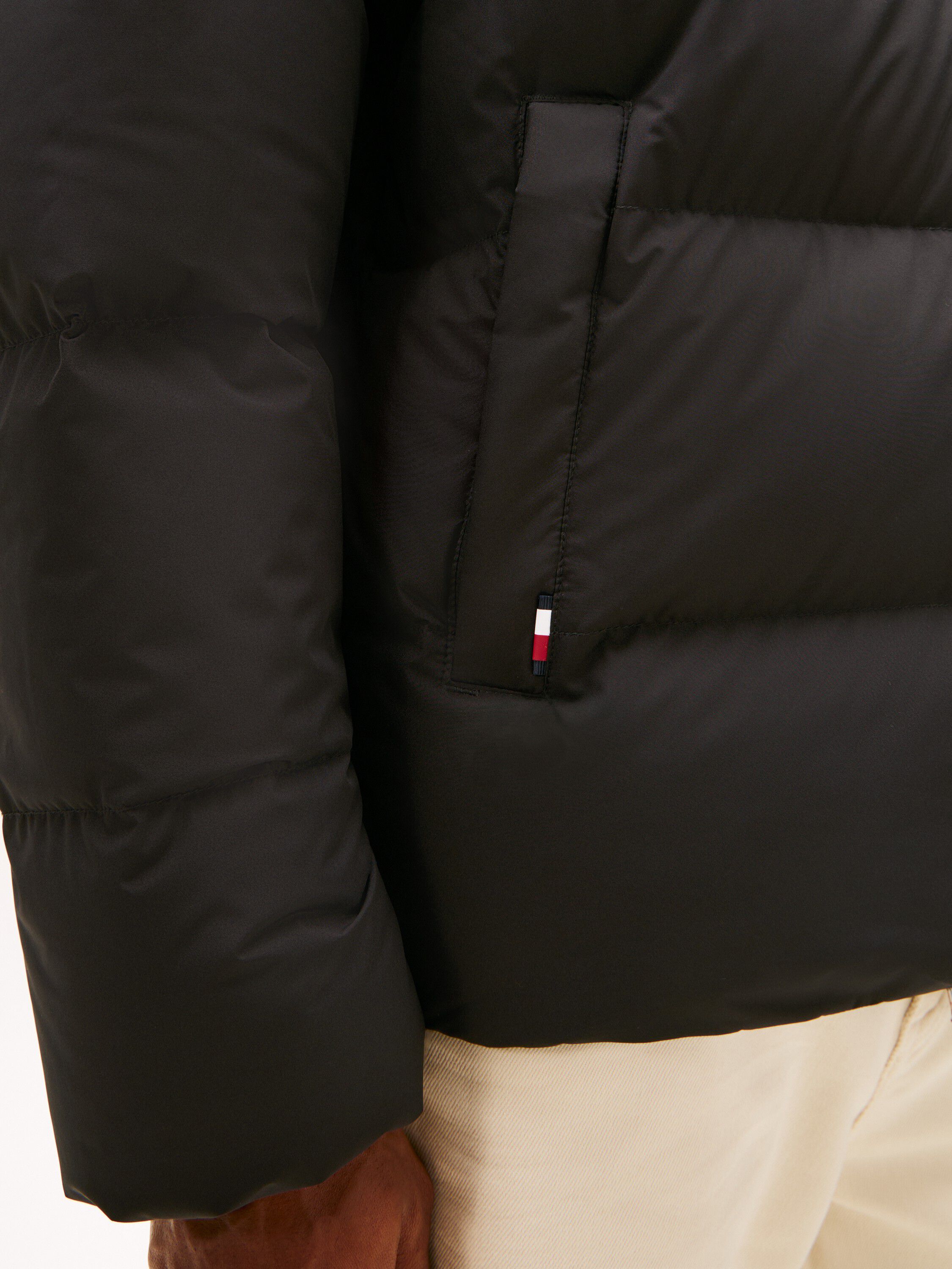 DOWN HOODED PUFFER JKT