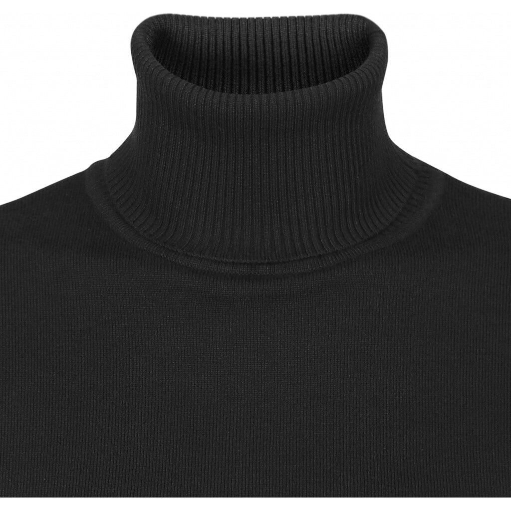 Zara Rollneck