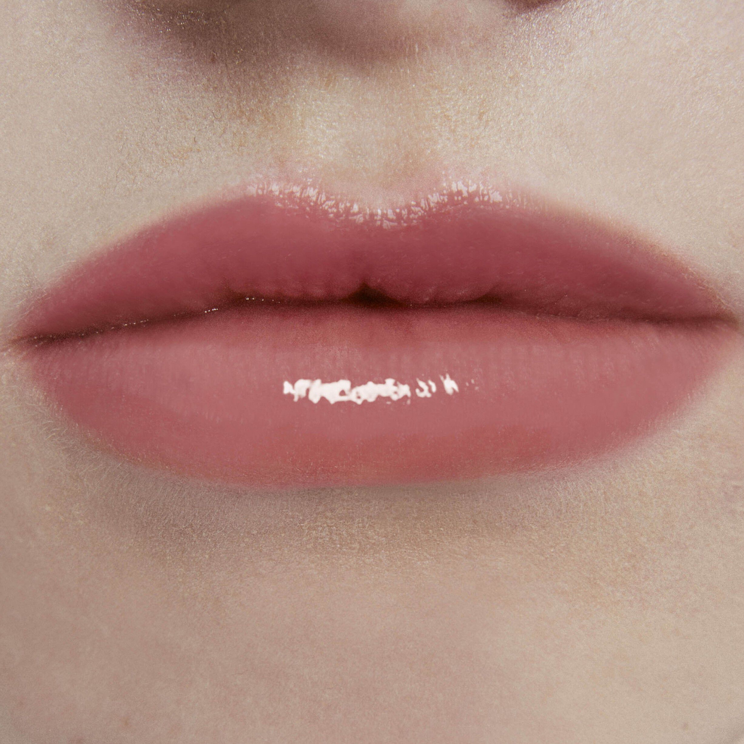 YSL LOVESHINE CANDY GLOW TINTED LIP BALM ROSEWOOD BLUSH 3B