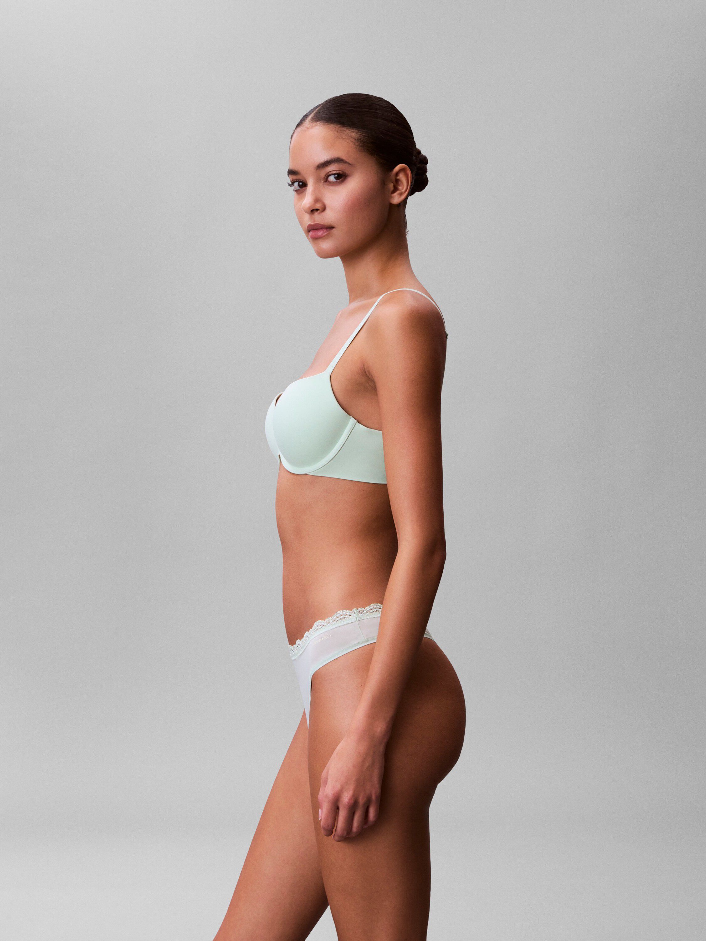 PUSH UP PLUNGE