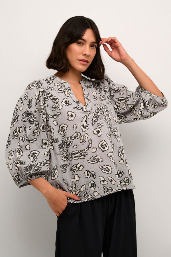 KAliga Blouse