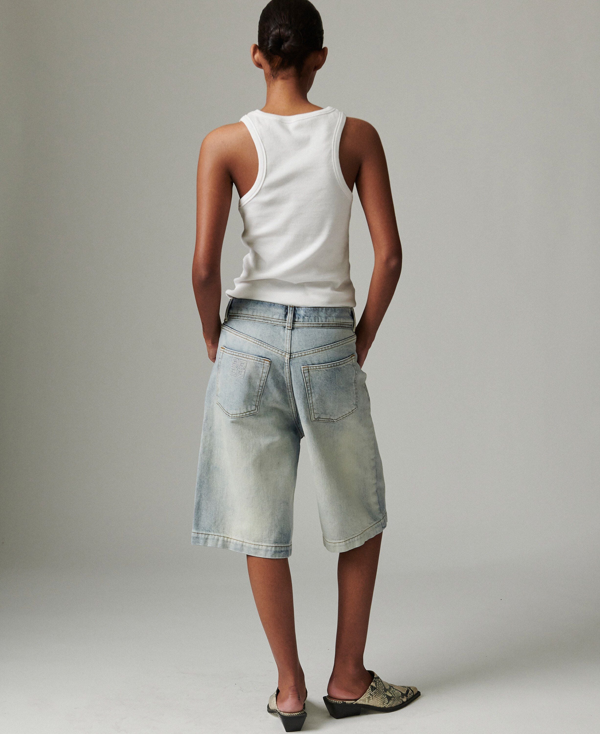Elijah Shorts - Light Blue Washed
