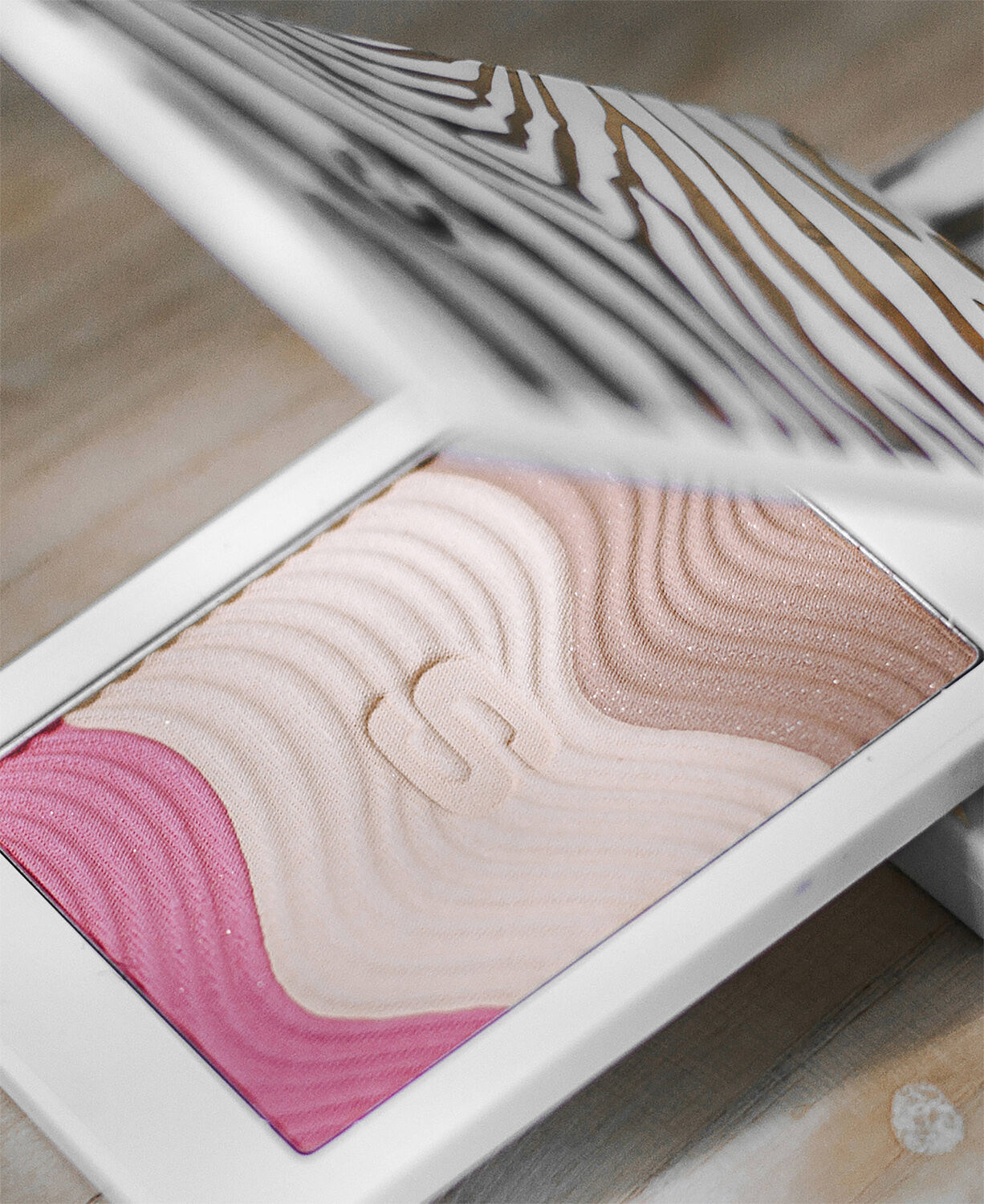 Phyto-Touche Sun Glow Powder