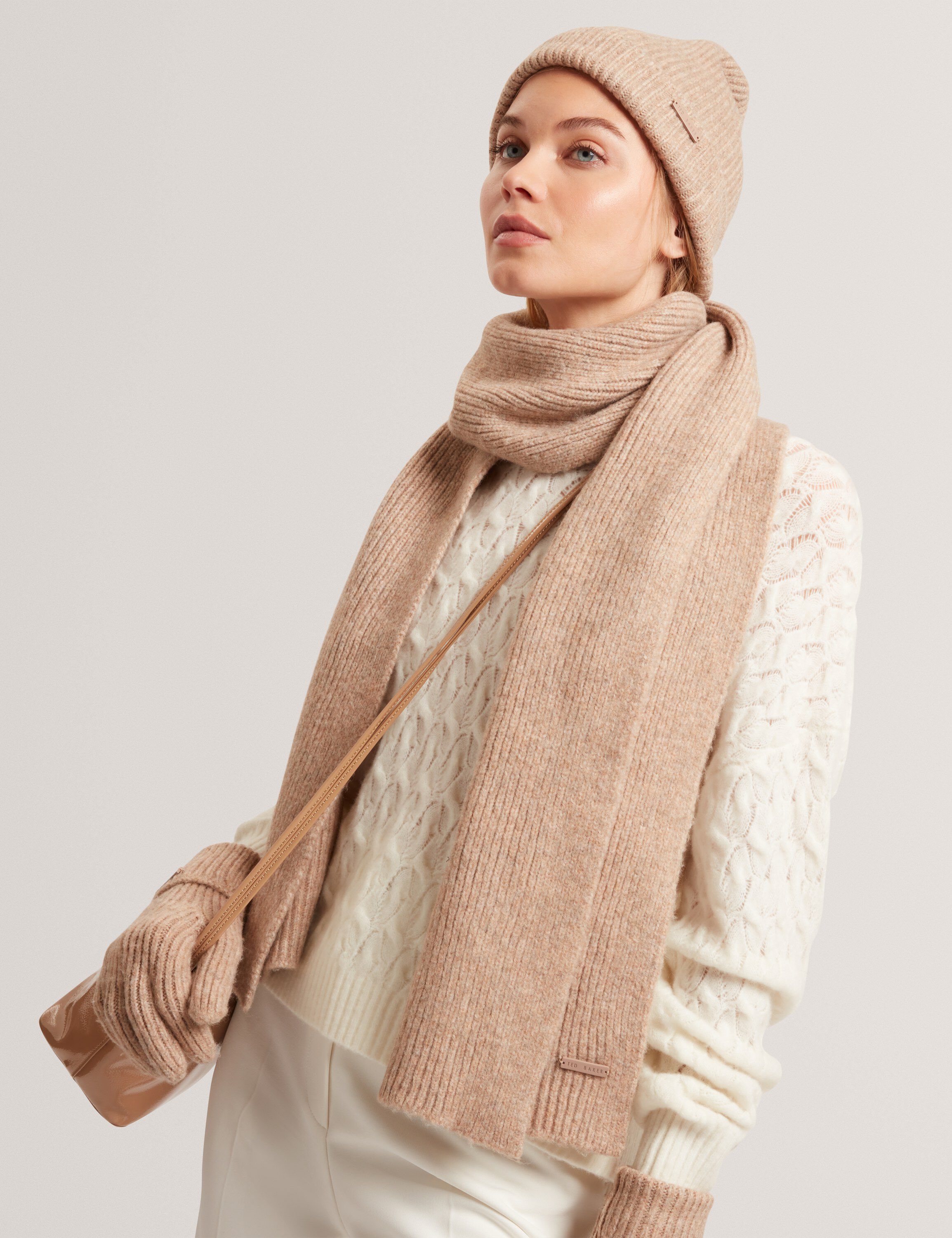 LIDIIES Knitted Ribbed Scarf