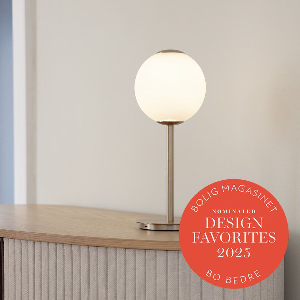 Audrey table lamp