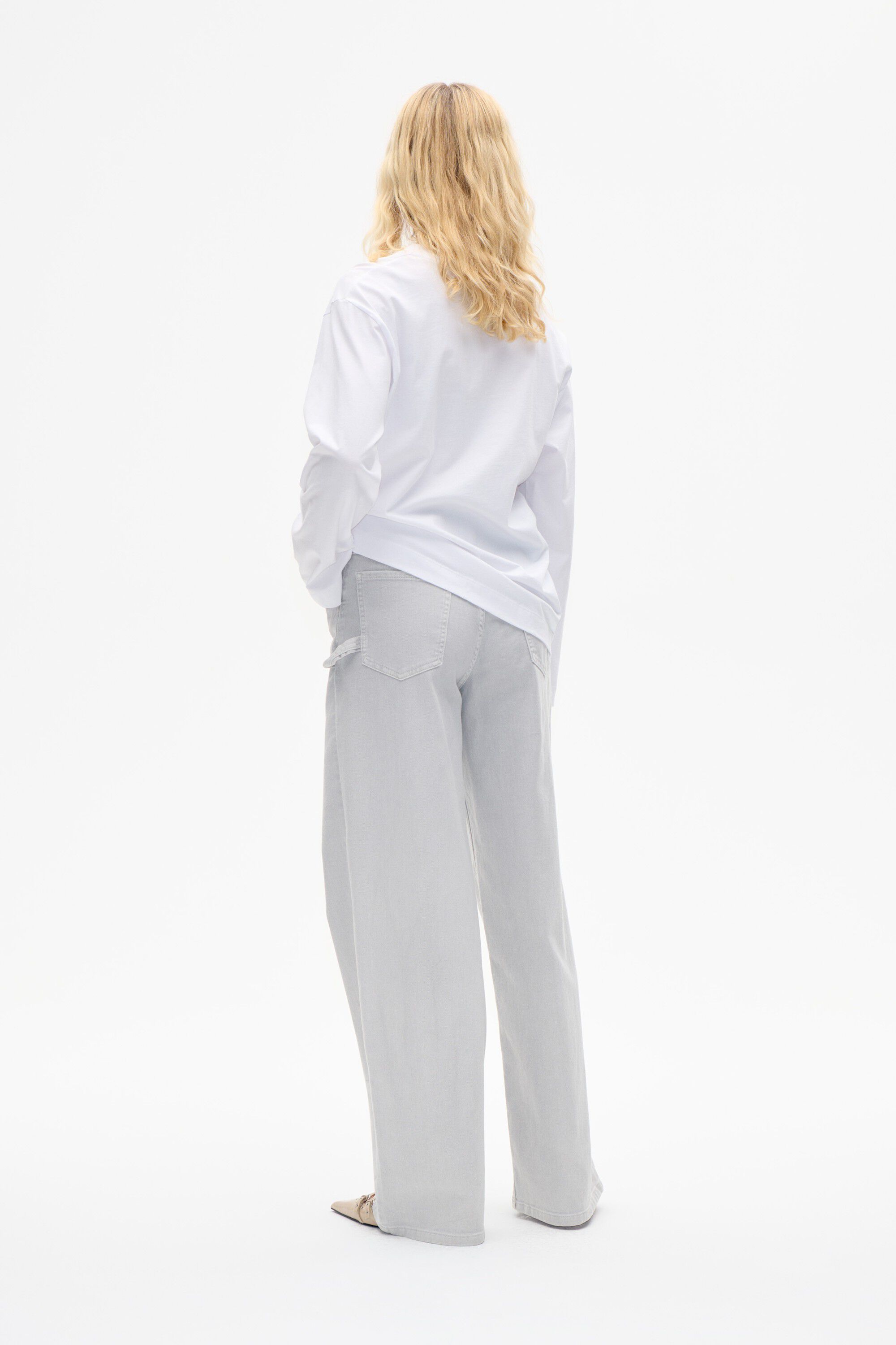 JEEVONA T-Shirt