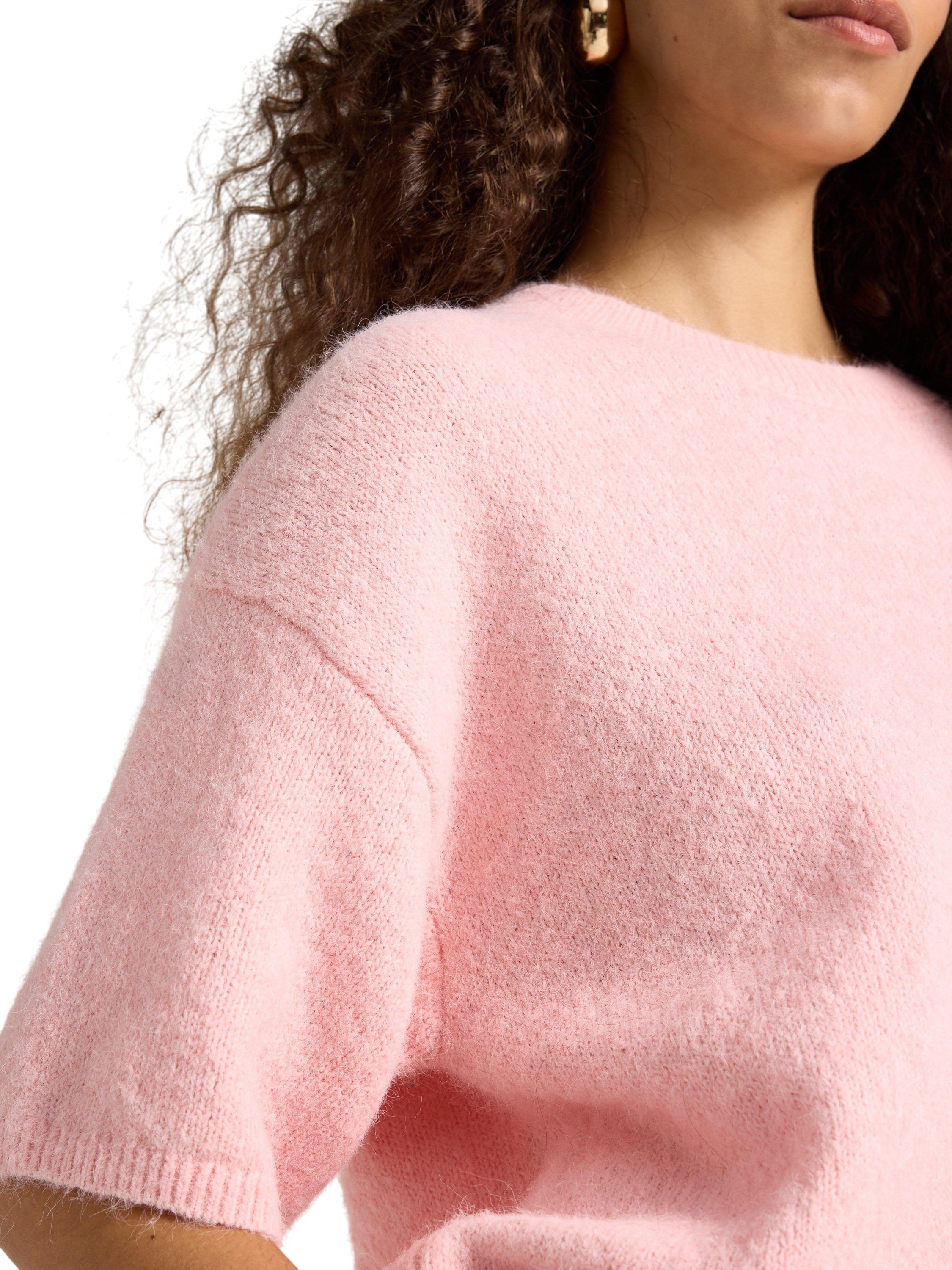 Strikket genser med korte ermer og