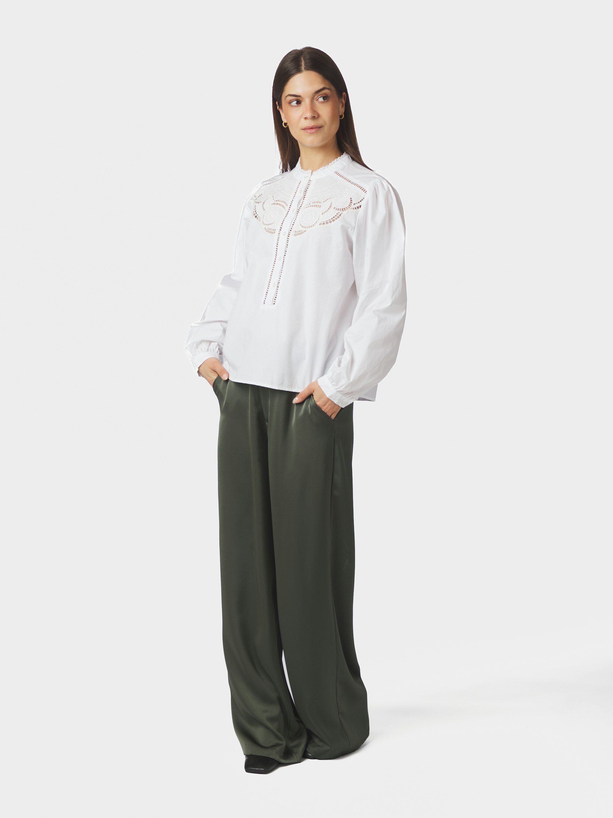 Aneliah C Poplin Emb Blouse