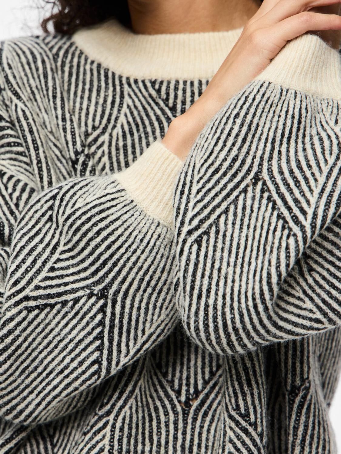 PCJENNA LS O-NECK KNIT NOOS BC