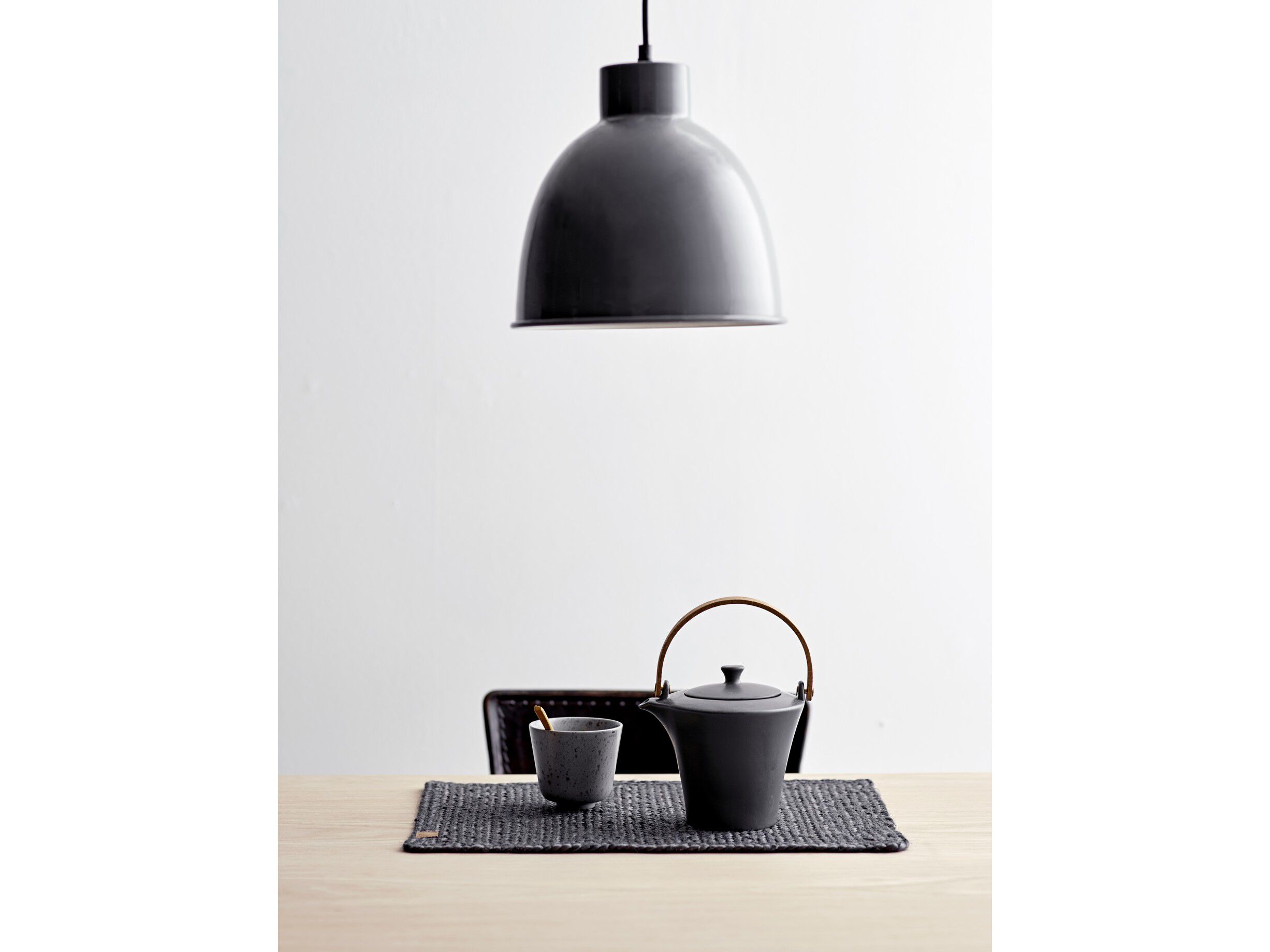 Spisebrikke 33x48 Its all Ash