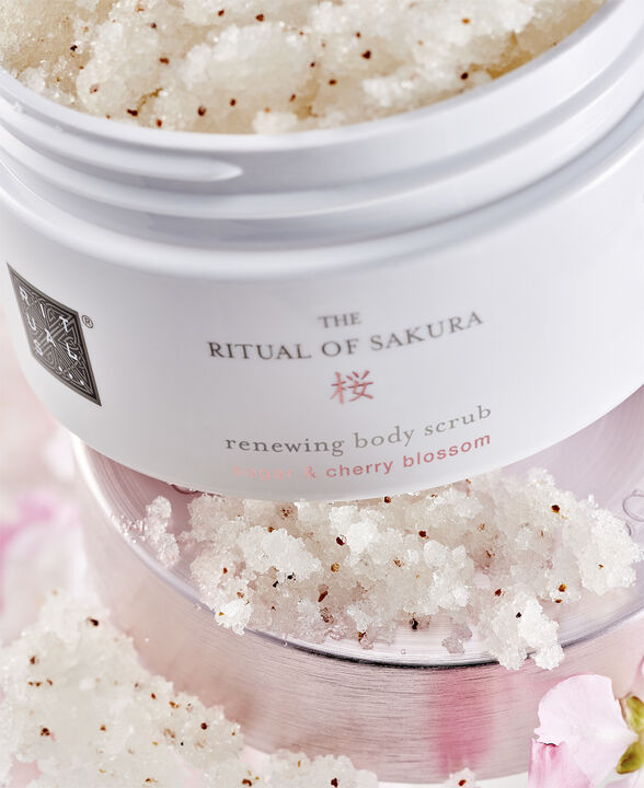 The Ritual of Sakura Body Scrub