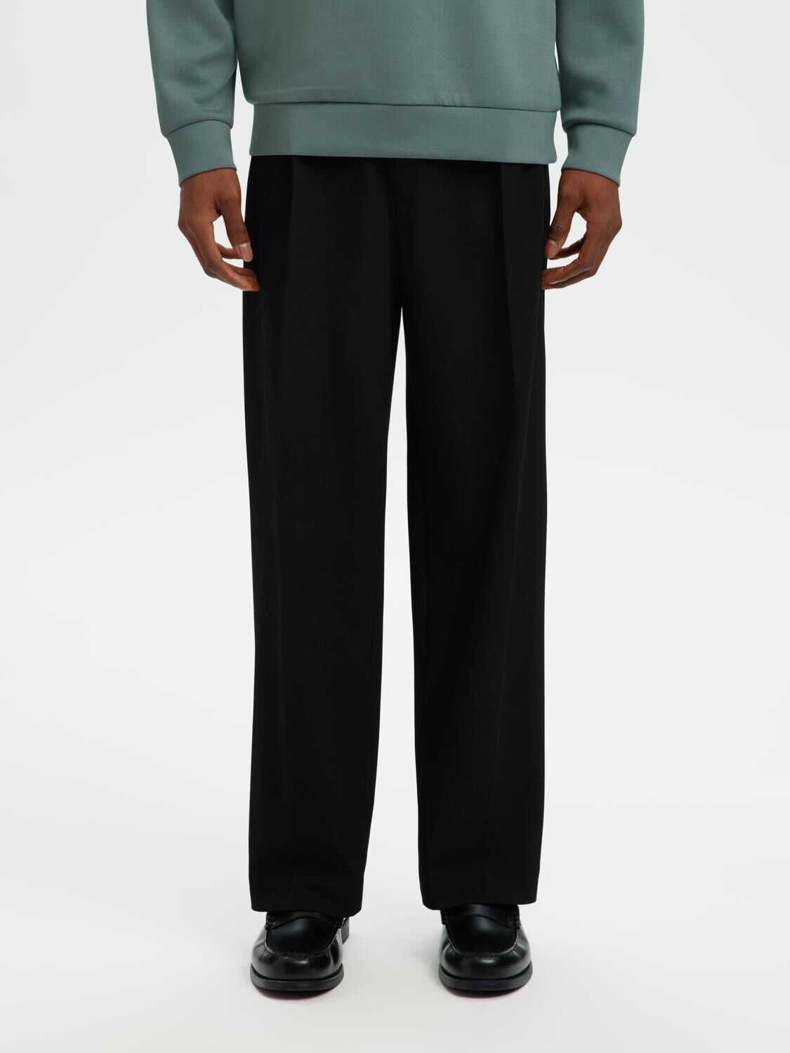 Slm220-Loose Finn Flex Pants Noos