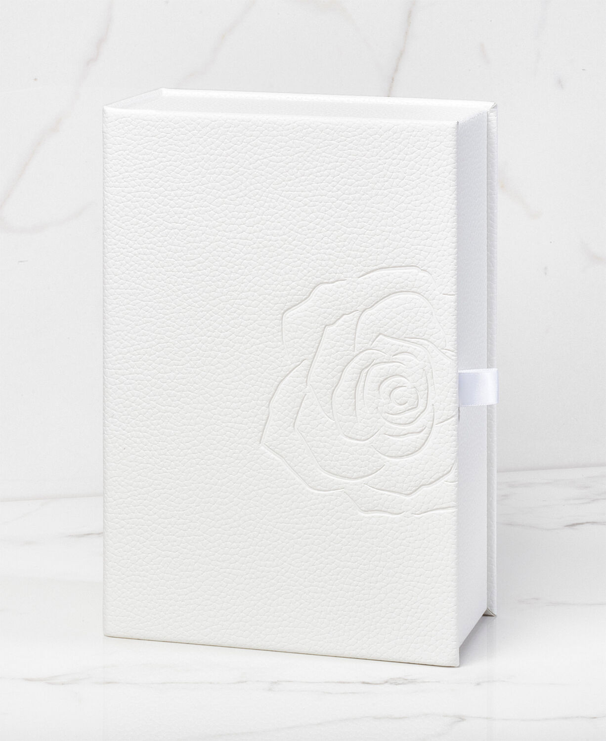 Black Rose Collection indeholder Black Rose Cream Mask 60 ml + Black R