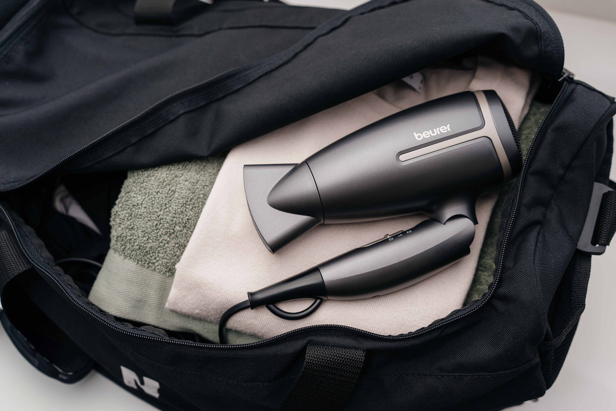 Ionisk reiseh&aring;rf&oslash;ner 1600 W PR-HC01R