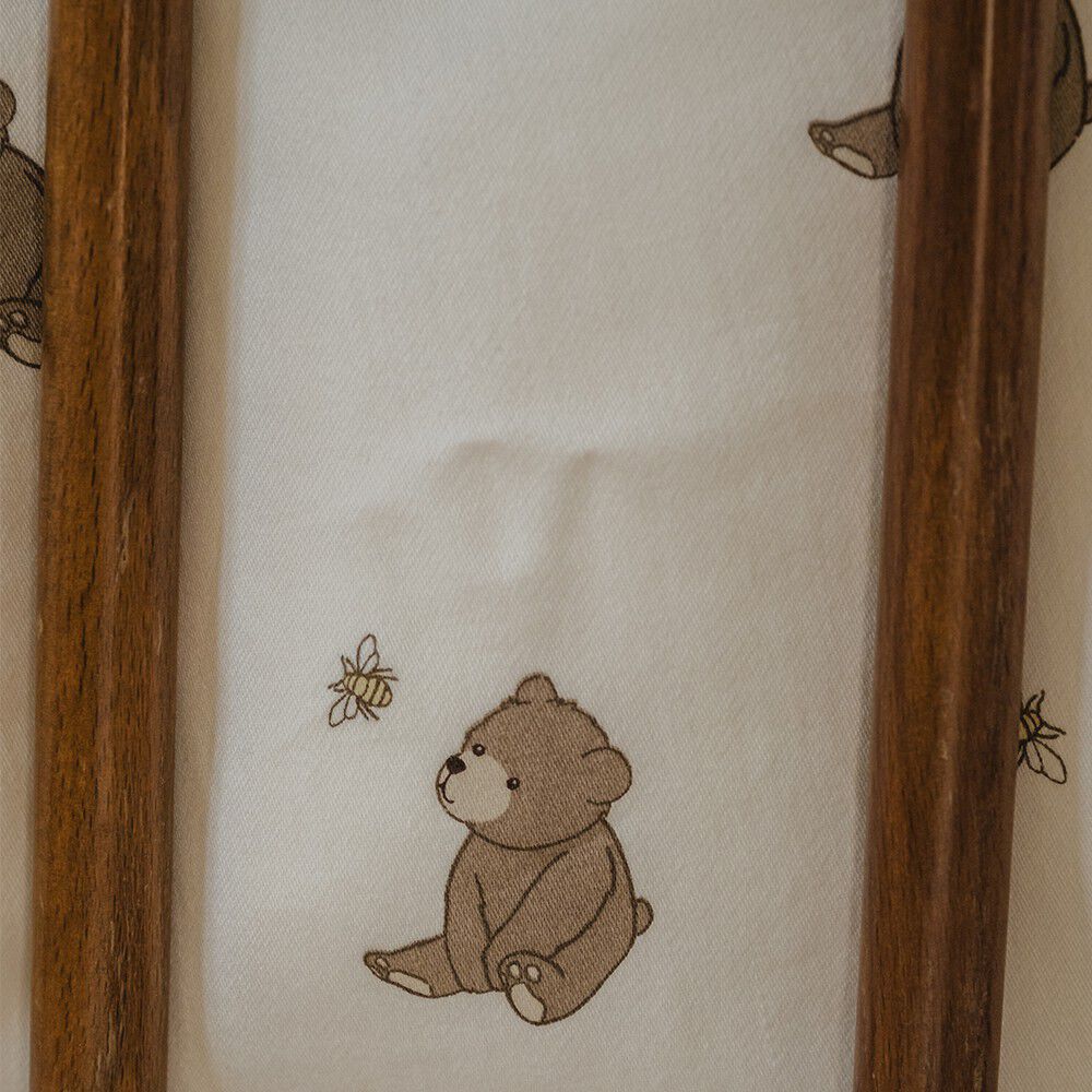 Levi senget&oslash;j