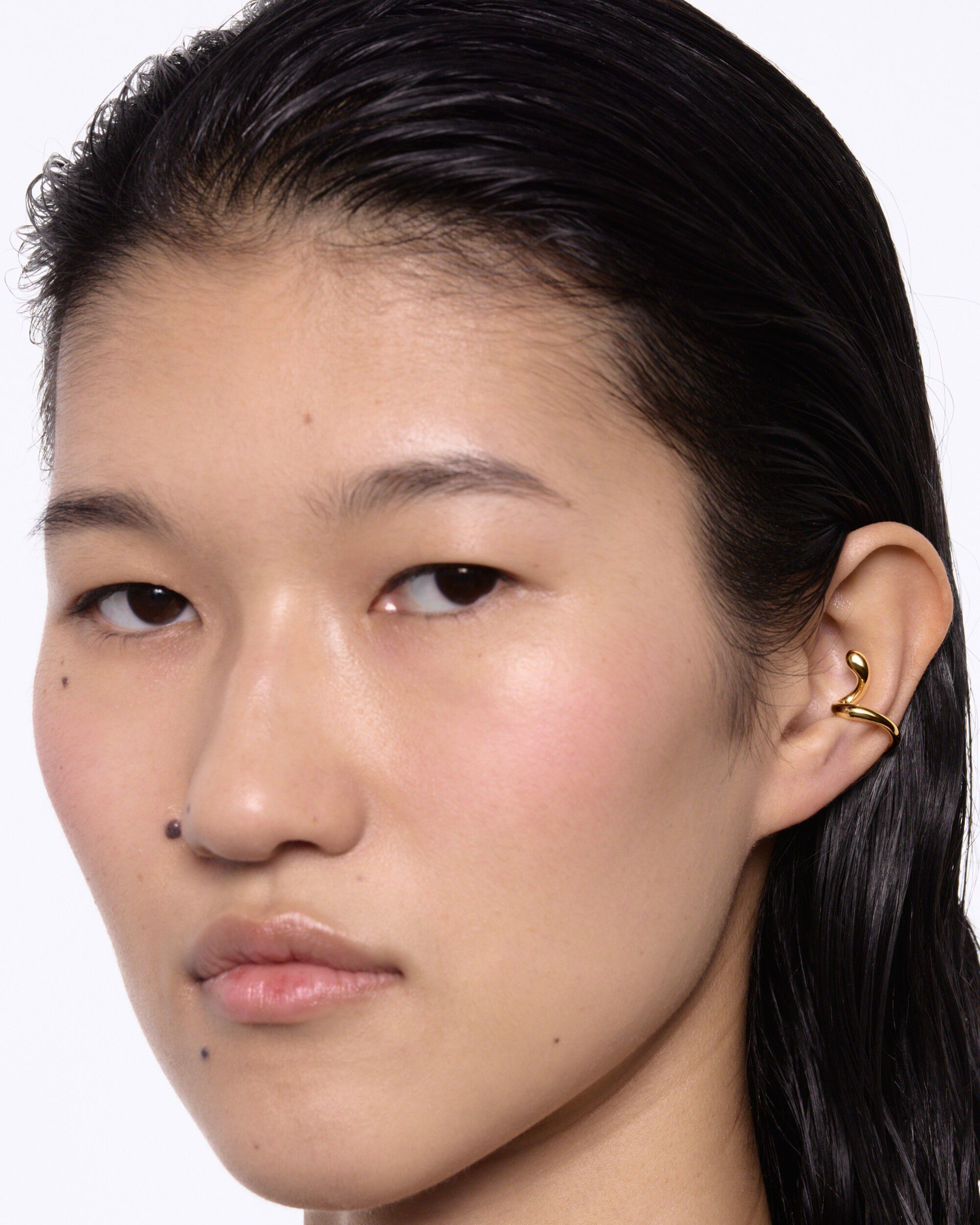 Coil Whirl Ear Cuff Gold