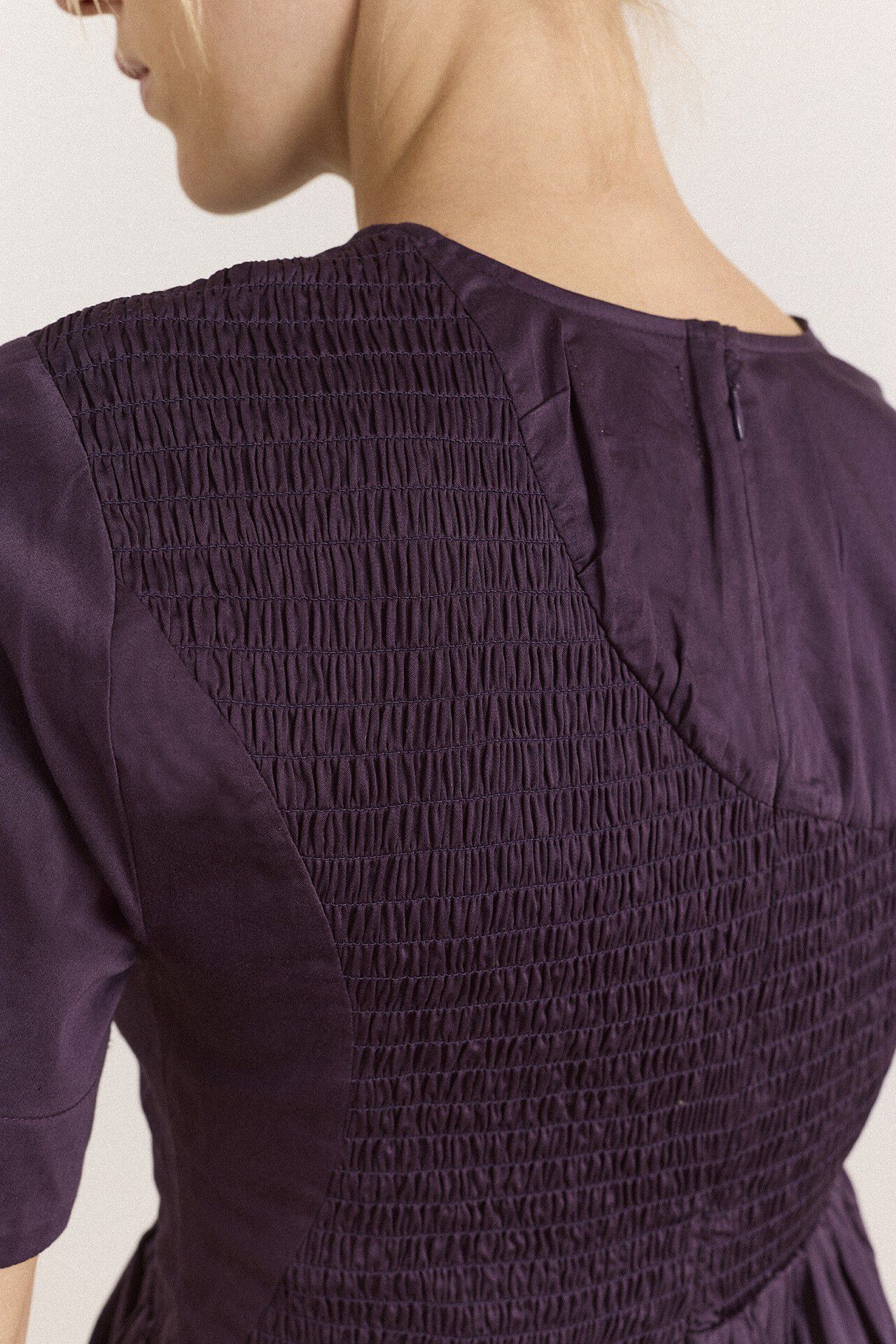EMMY SHIRRED TOP - PLUM