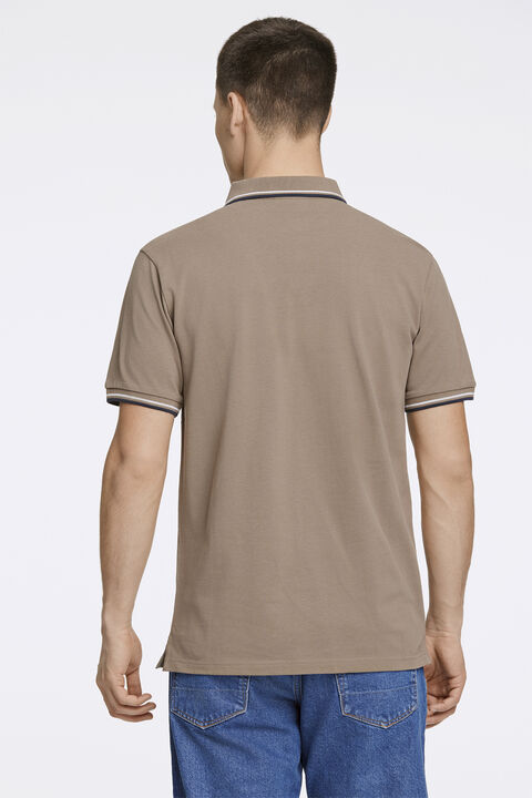 Polo shirt w. contrast piping