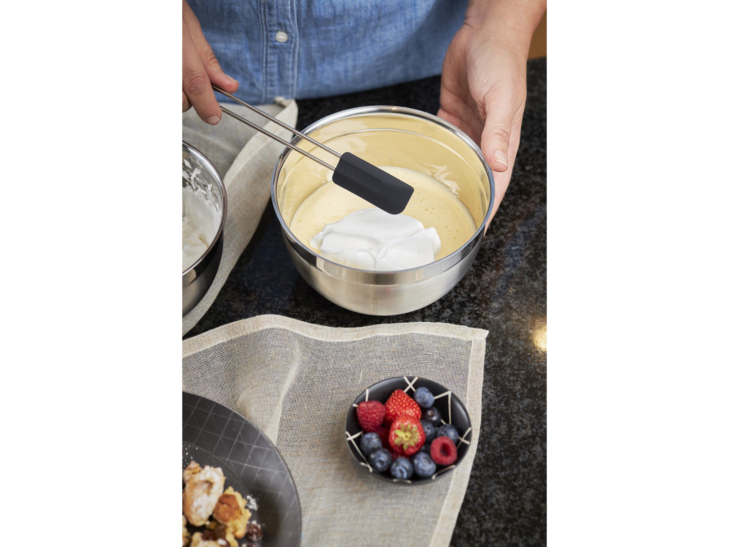 Slikkepott smal 26 cm St&aring;l/Svart