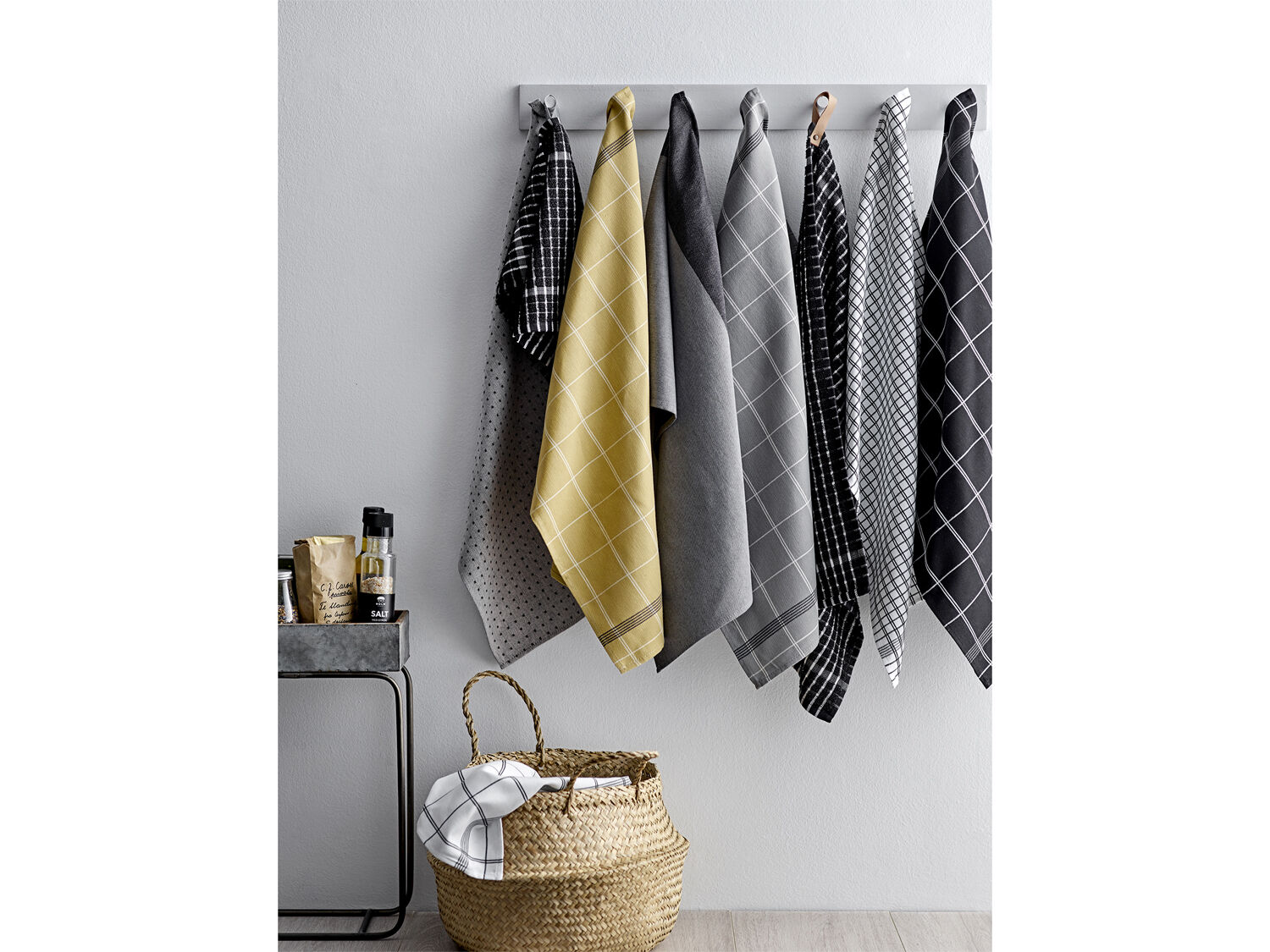 Kj. h&aring;ndkle 50x70 Minimal Svart