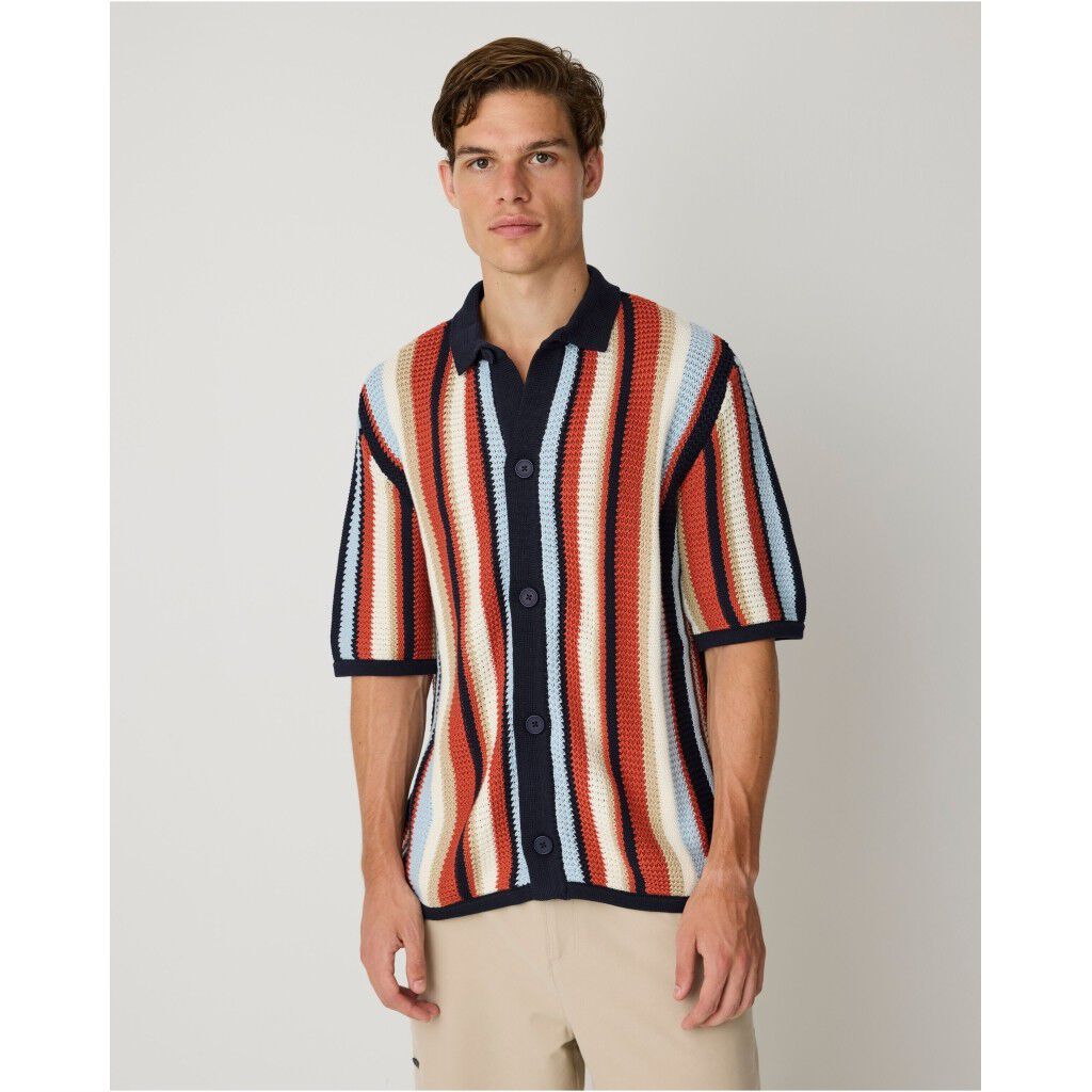 Loose knit shirt