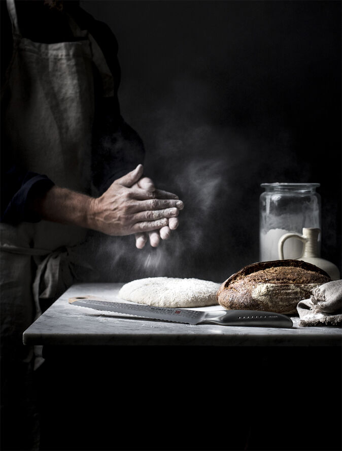 SAI-05 brødkniv 23 cm.