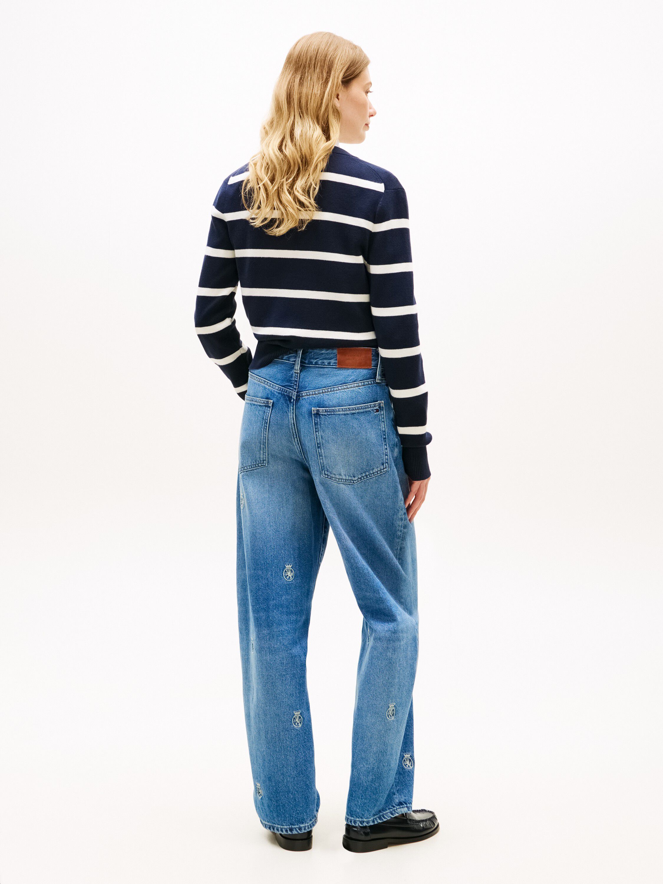 Crest Embroidery Mid Rise Barrel Leg Jeans