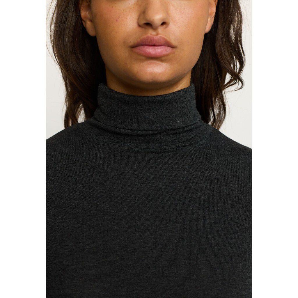 SRRoman Roll Neck