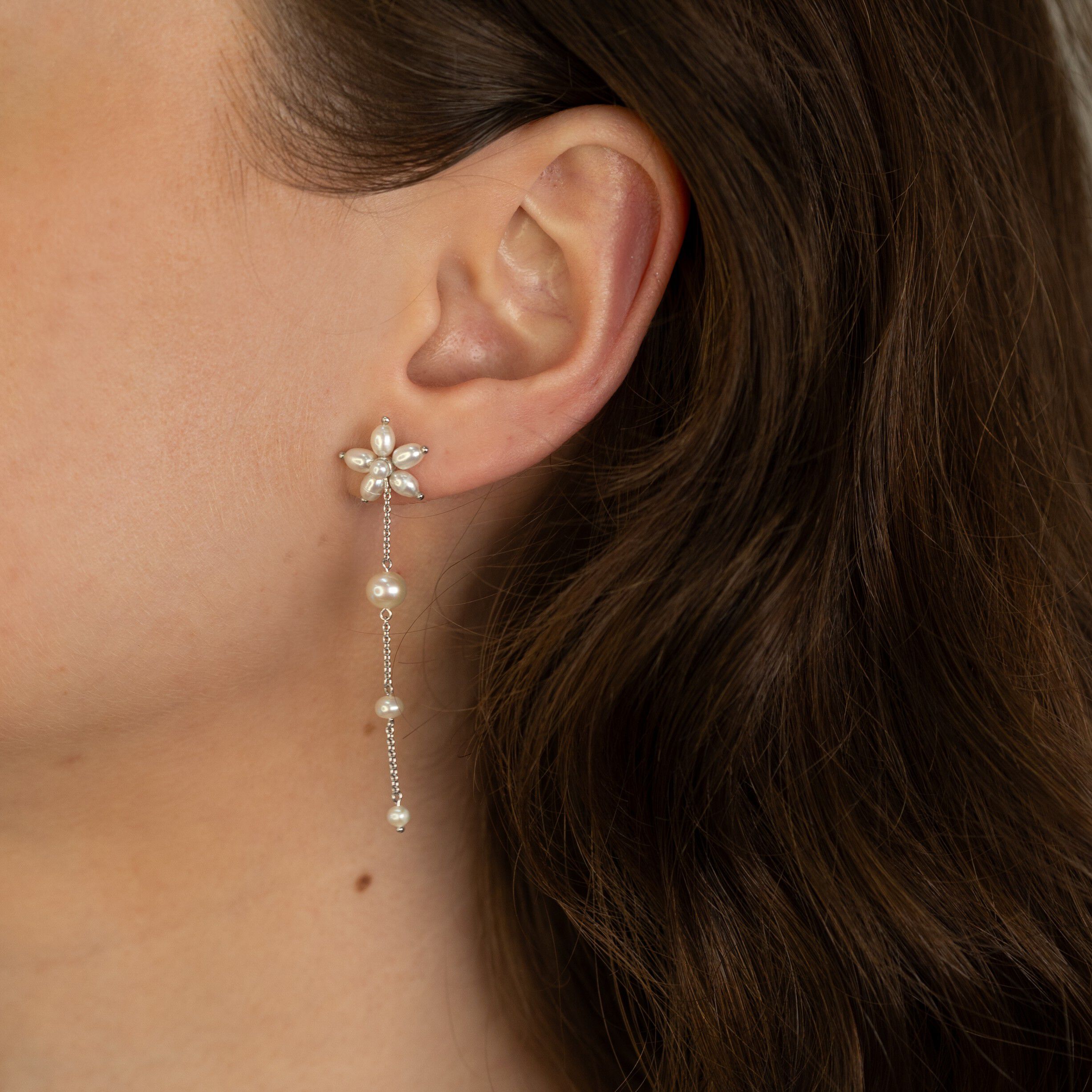 Pearl Signature Earhanger Long