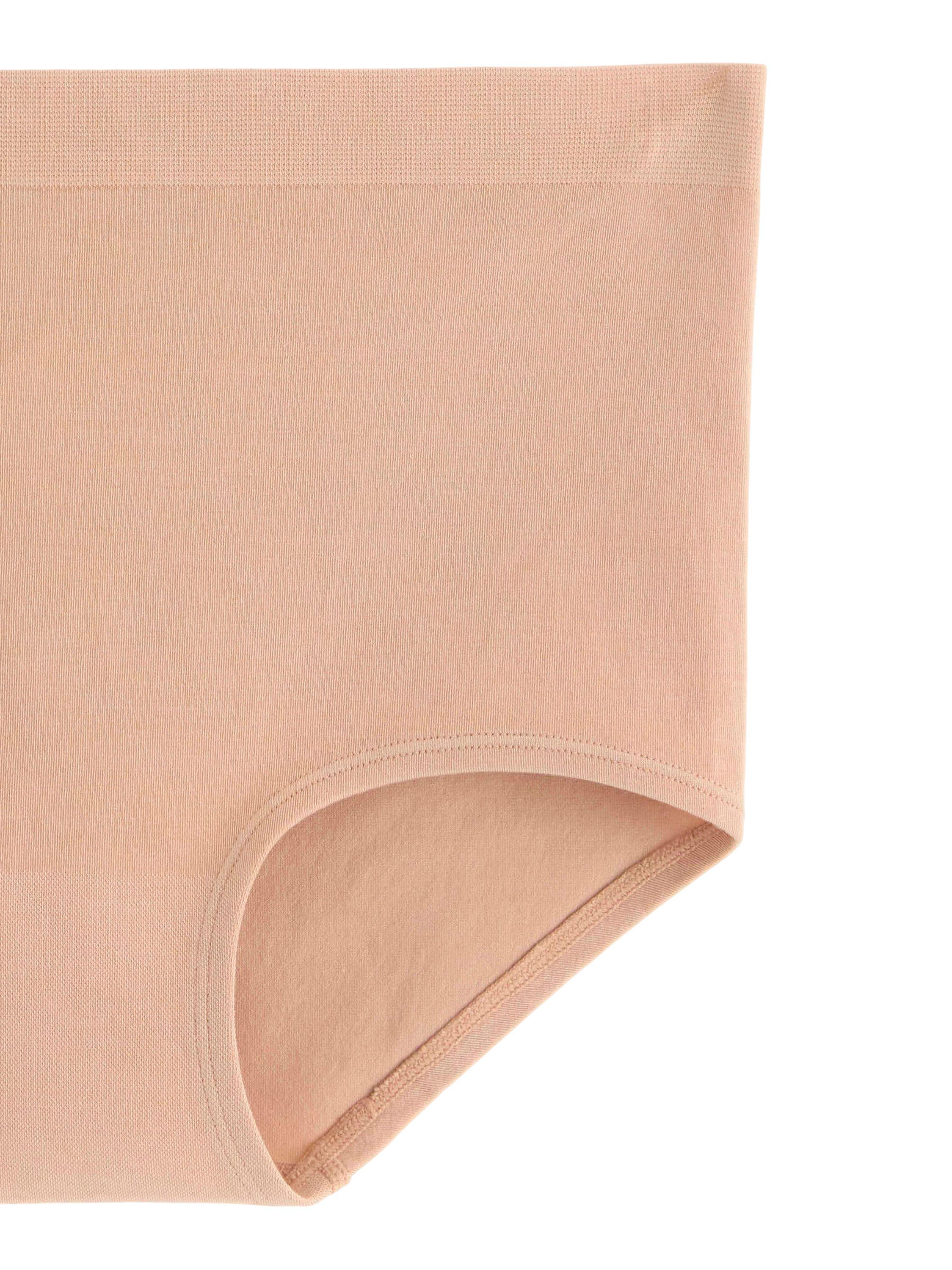 Truse med h&oslash;y midje uten s&oslash;mmer