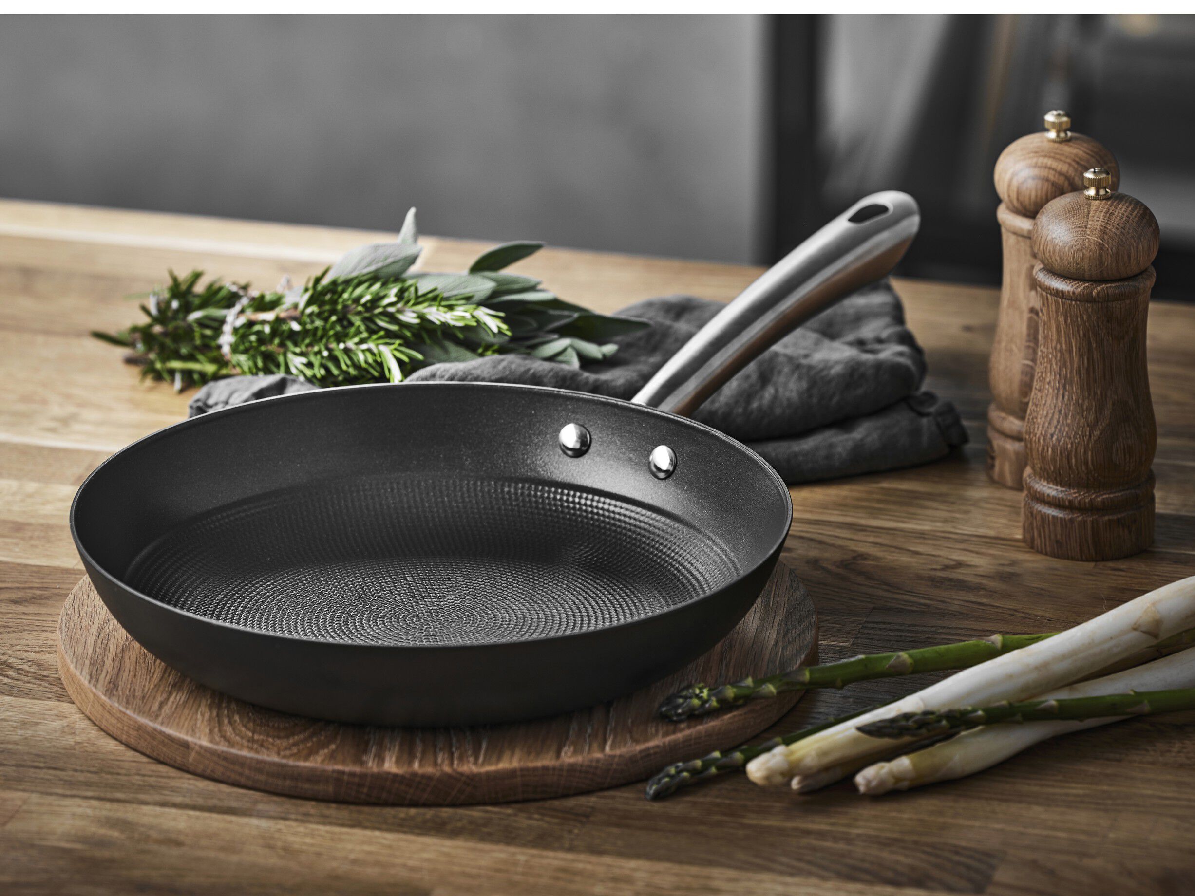 Stekepanne Garonne 28 cm Lettvektsst&oslash;pejern