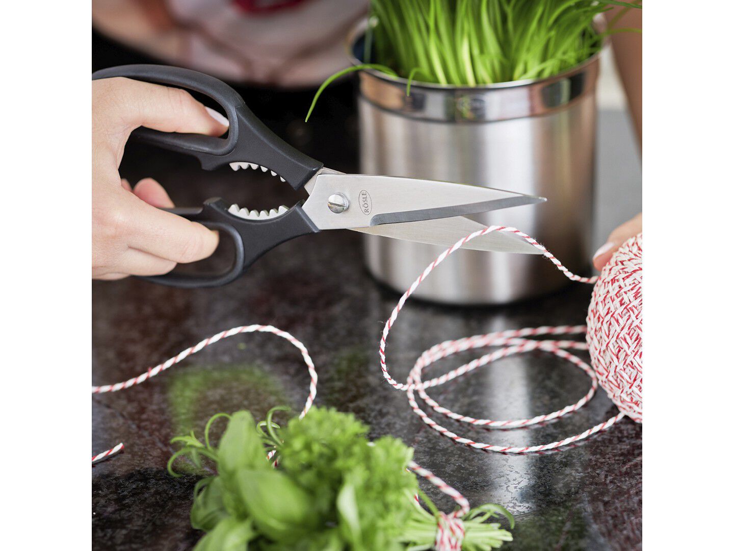 Kj&oslash;kkensaks 22 cm St&aring;l/Svart