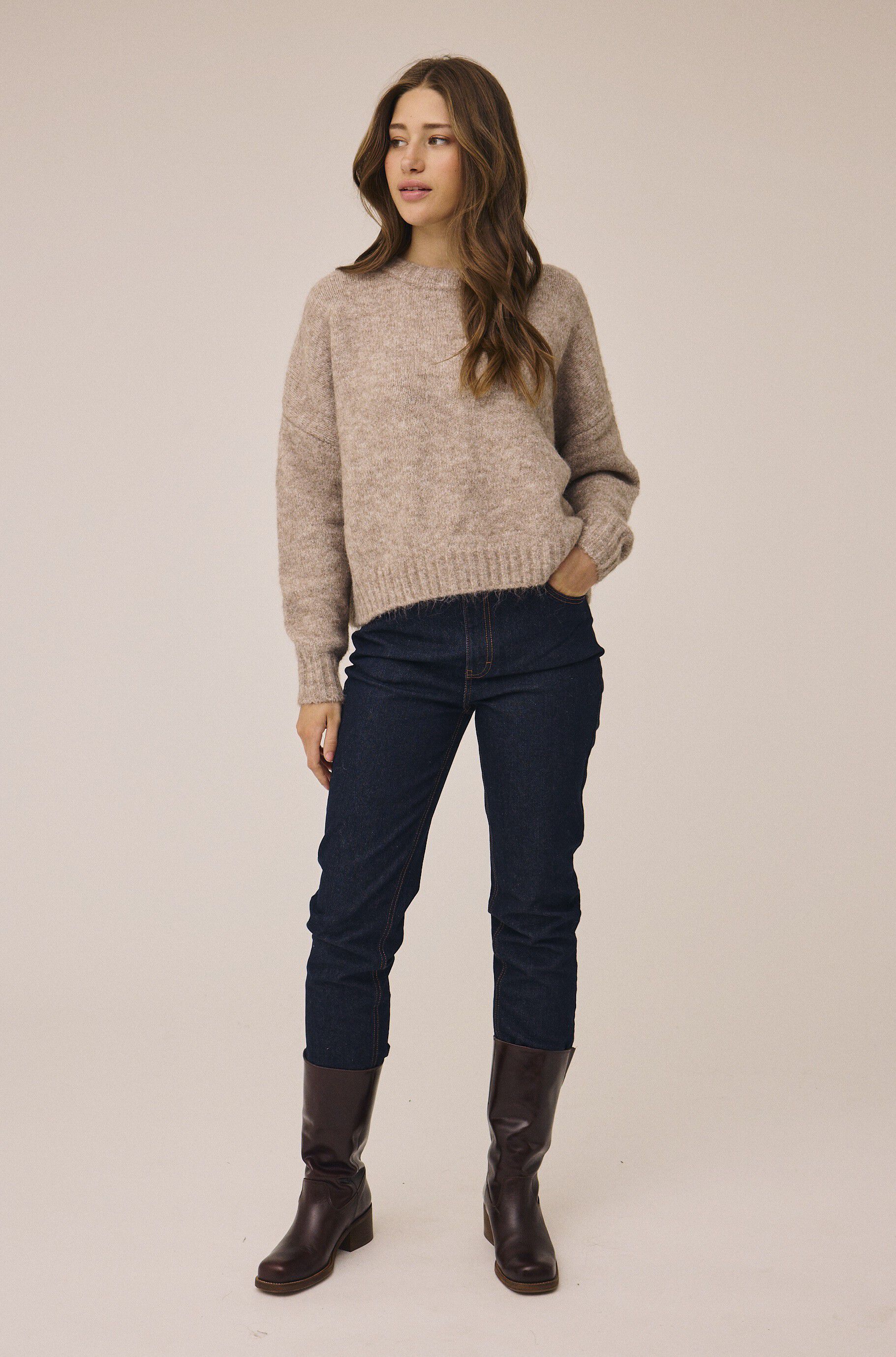 Iselin 3 Round Neck Sweater - GRS