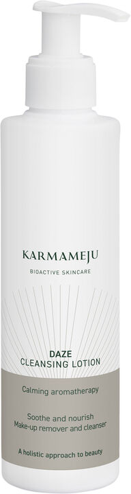 DAZE CLEANSING LOTION 02