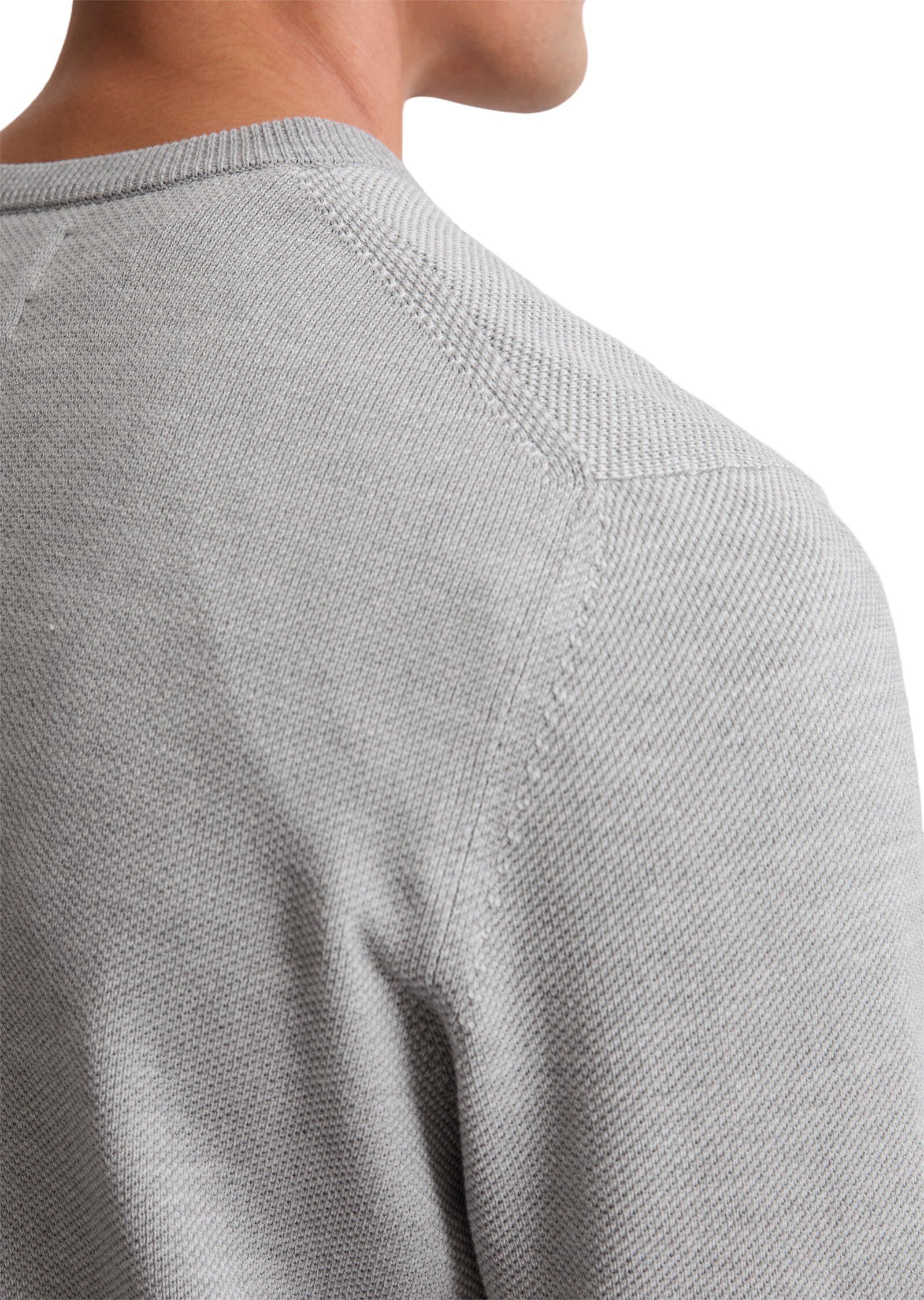 Crewneck, cotton slub, piqu&eacute; struct