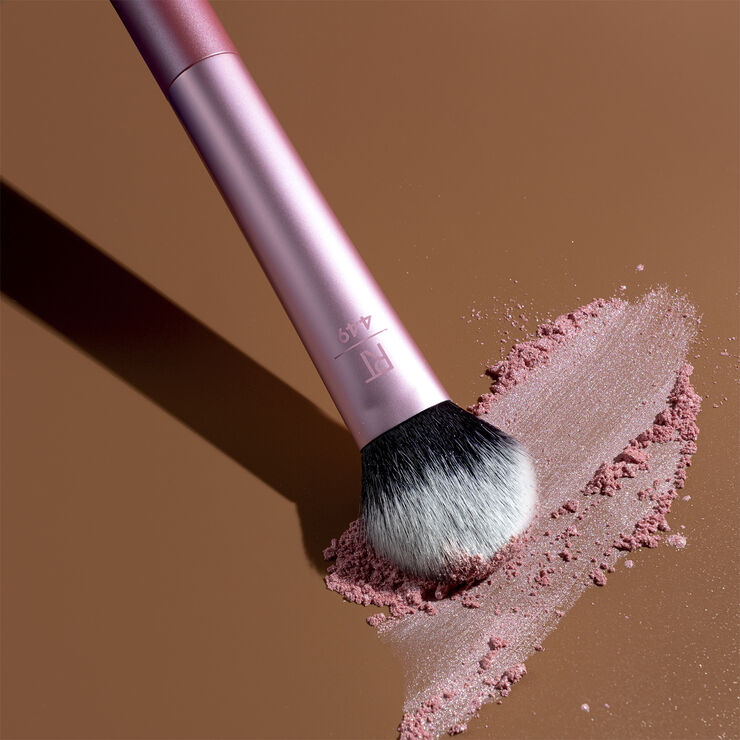 REAL TECHNIQUES TAPERED CHEEK BRUSH
