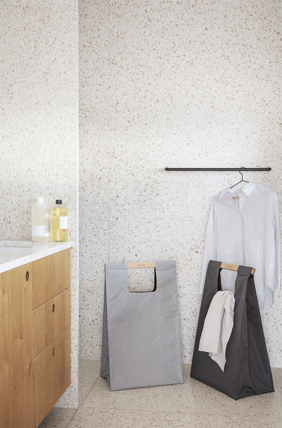 Vasket&oslash;jspose Dark grey