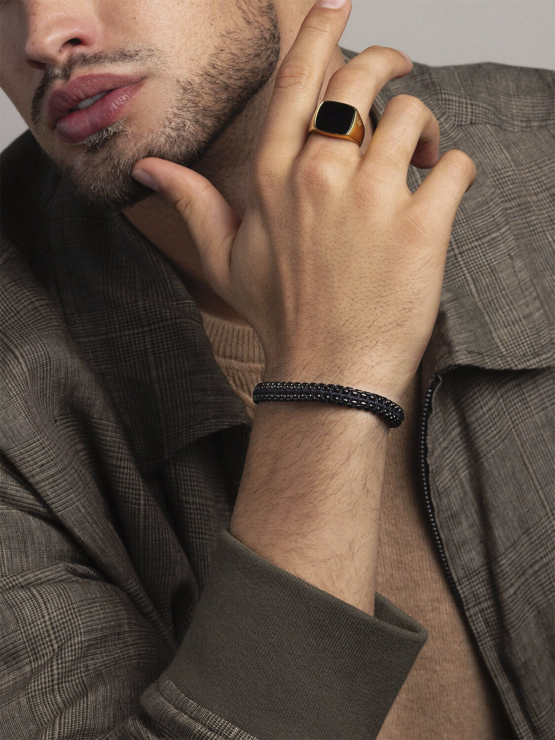 Men's Black Woven 8mm Box Chain Bracelet in Gold