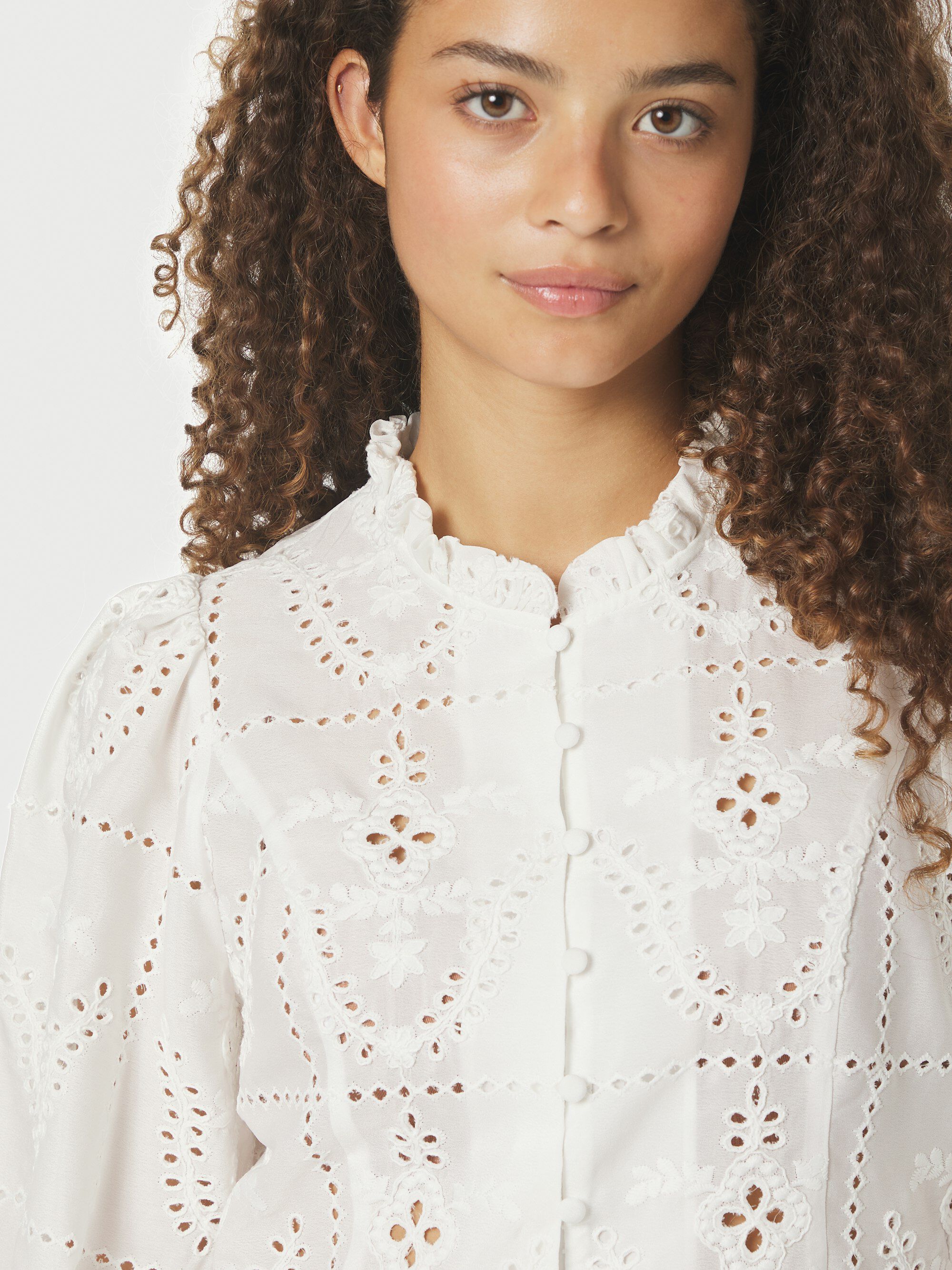 Gilda Embroidery Blouse