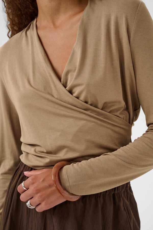 ViggaSZ Wrap Blouse